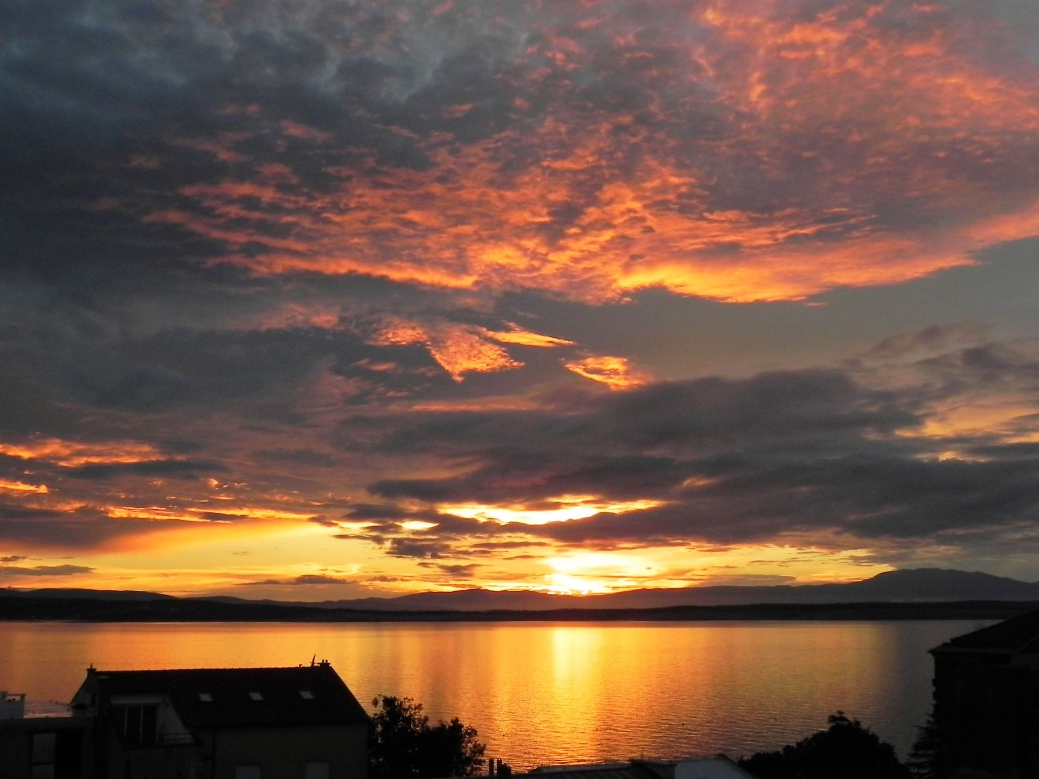 "Luxuswohnung"-Binnen
