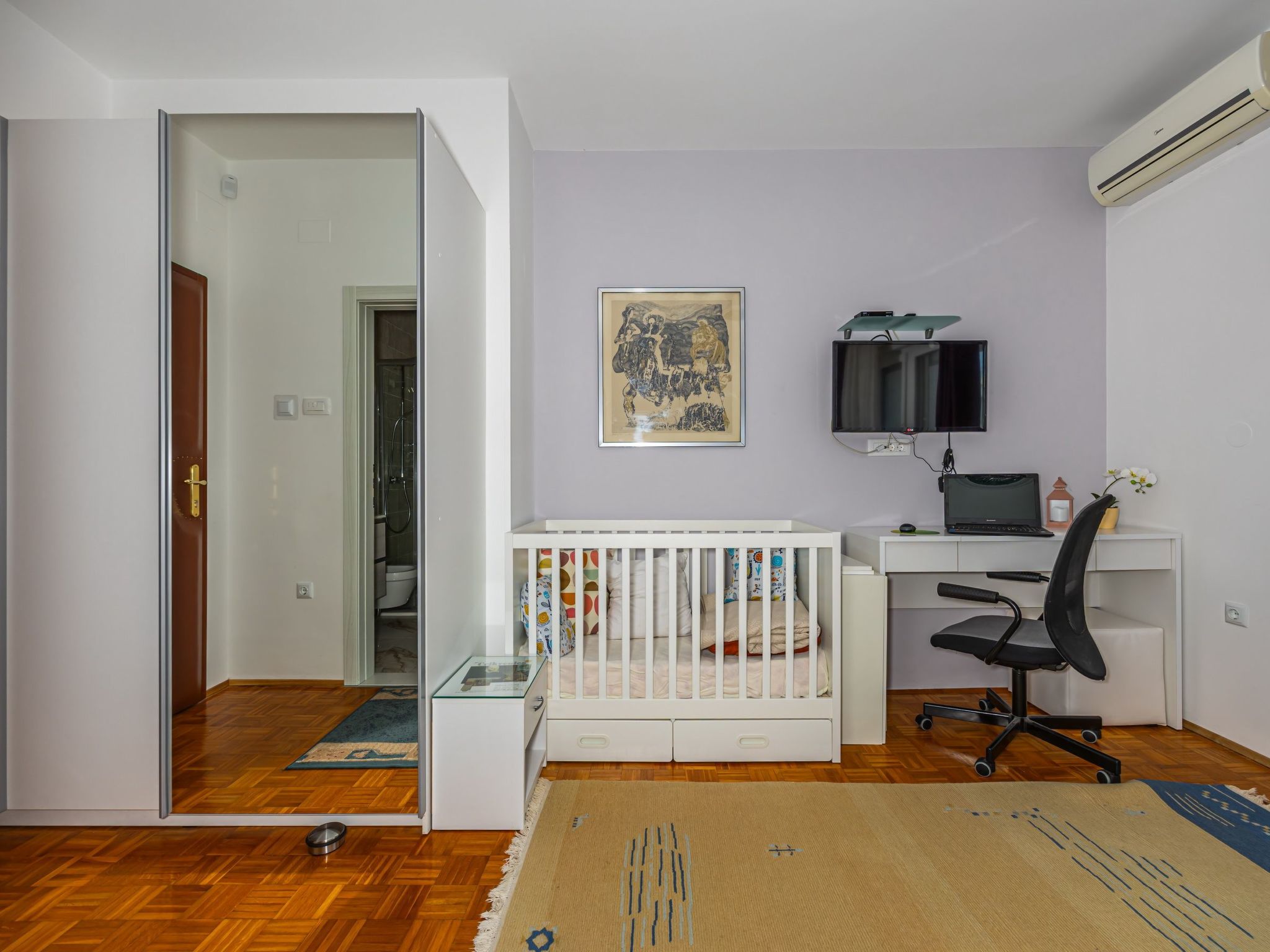 "Luxuswohnung"-Binnen