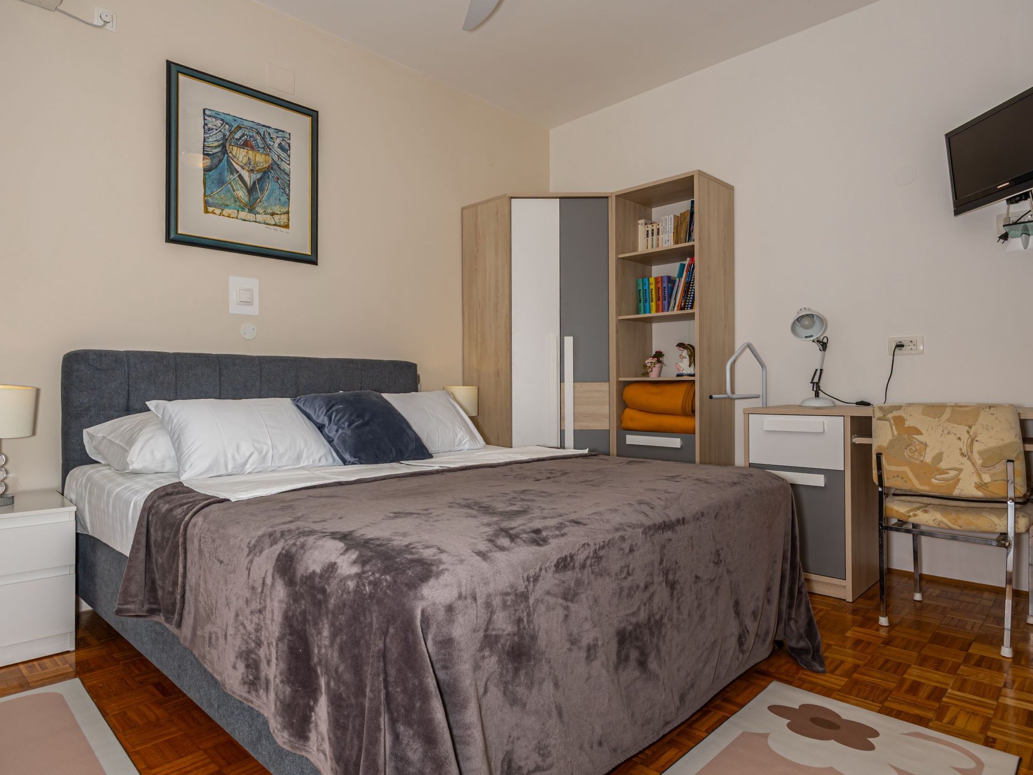 "Luxuswohnung"-Binnen