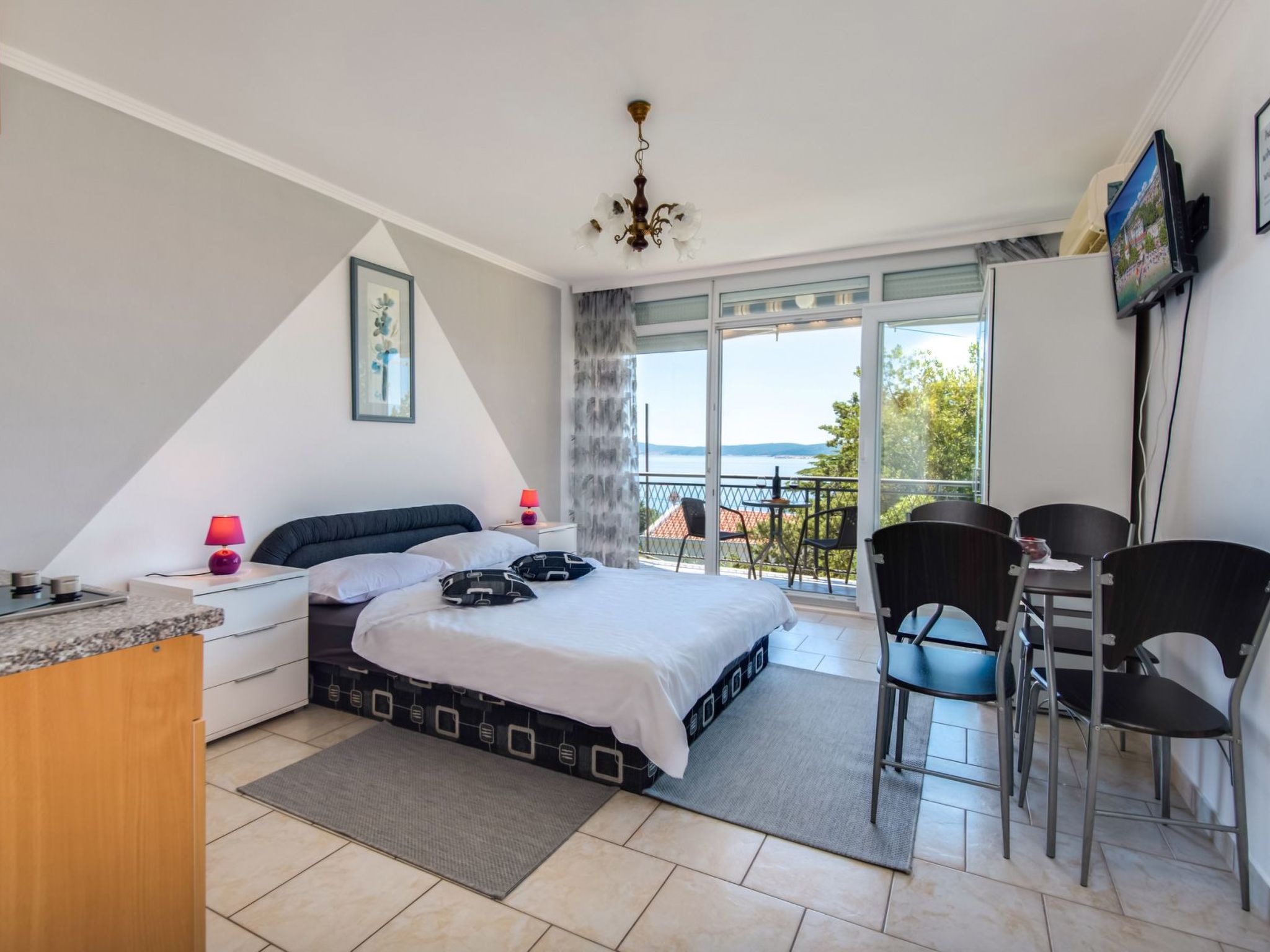 Ferienvilla "Goran" mit Blick auf das Wasser-Dedans