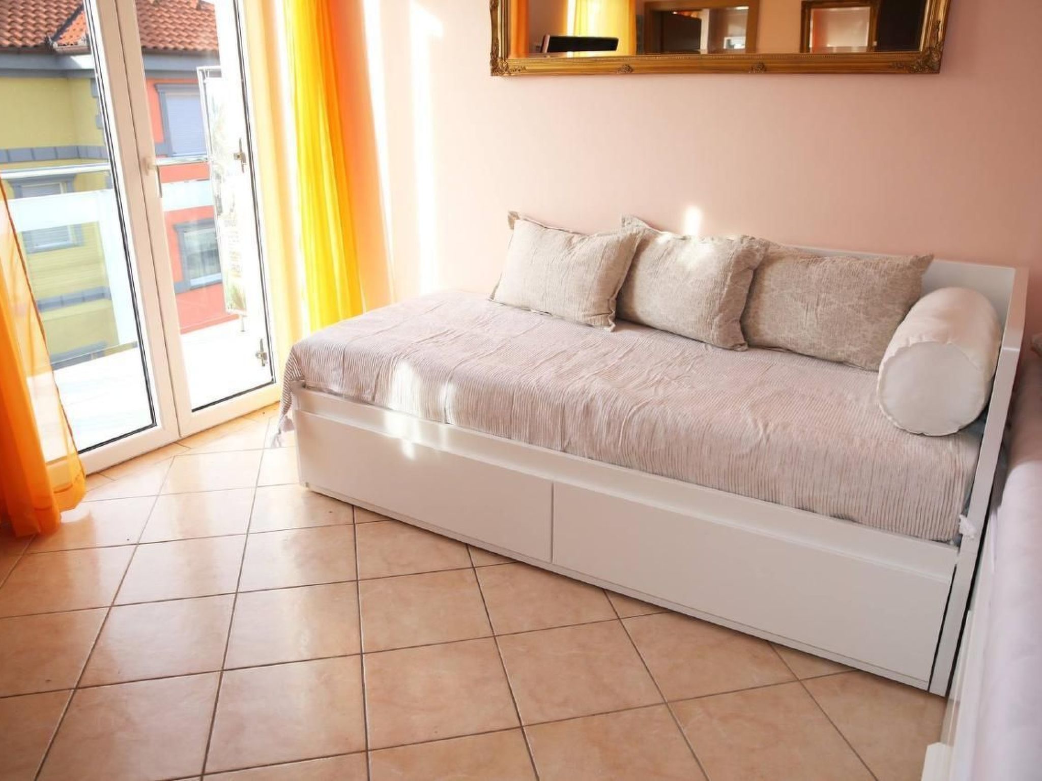 In Crikvenica mit Terrasse und Grill-Dedans