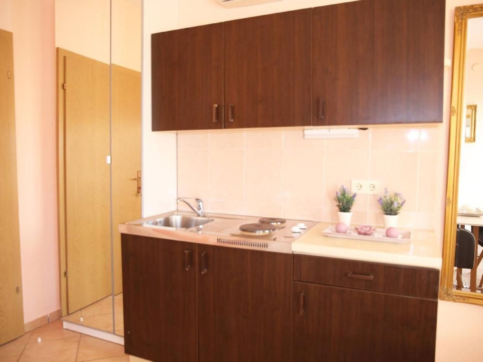 In Crikvenica mit Terrasse und Grill-Dedans