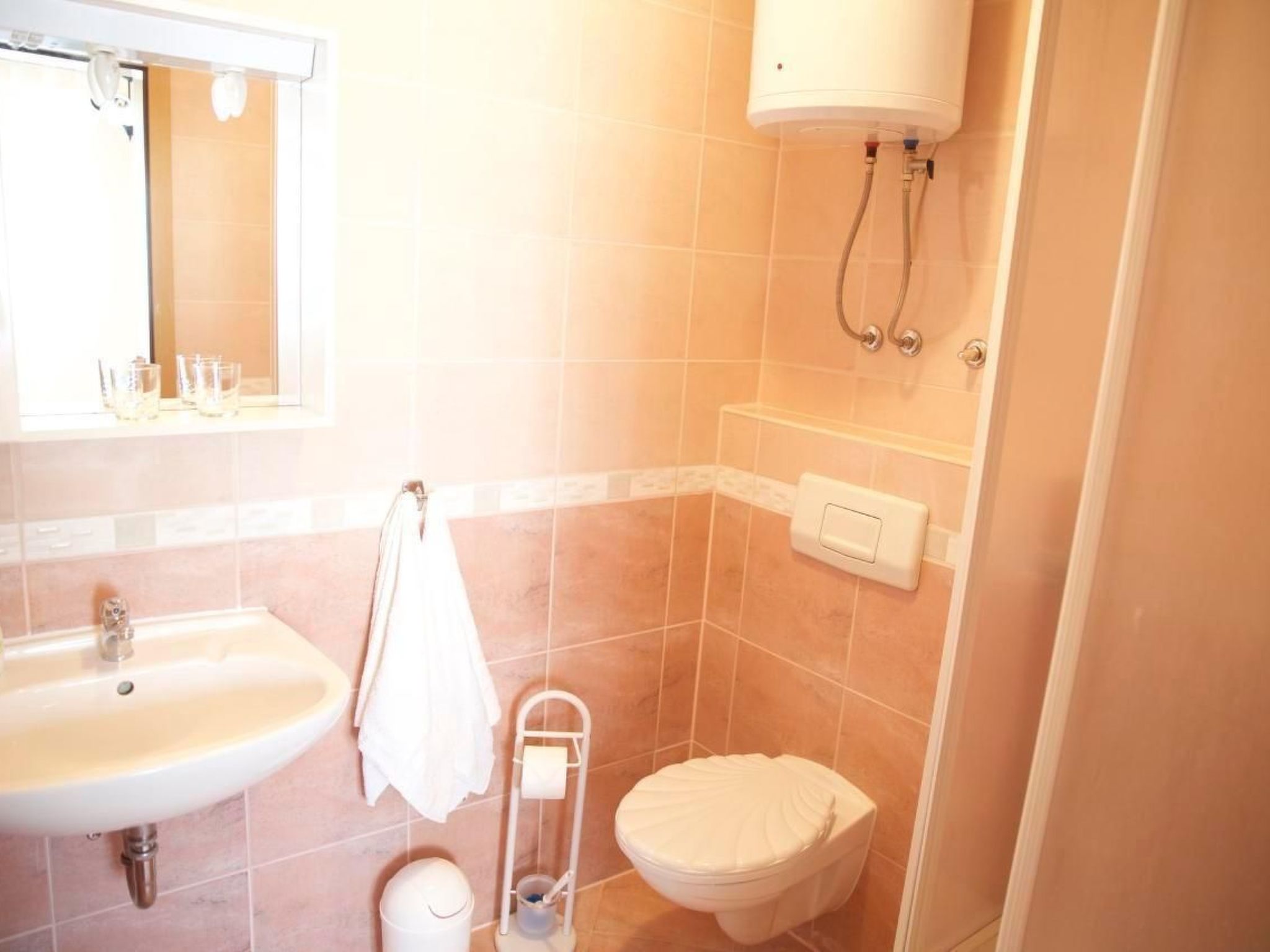 Photo of Appartement in Crikvenica mit Garten, Whirlpool