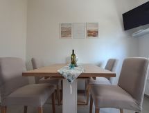 Sfeervol appartement met panoramisch zeezicht in Crikvenica - thumbnail 6