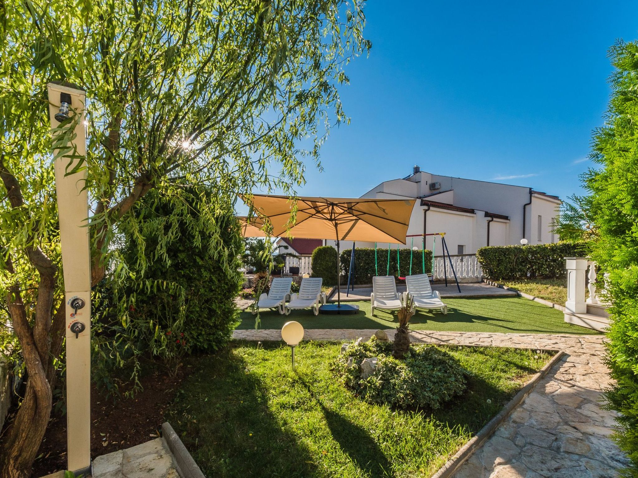 Appartement mit privater Terrasse und Meerblick-Image-tags.info