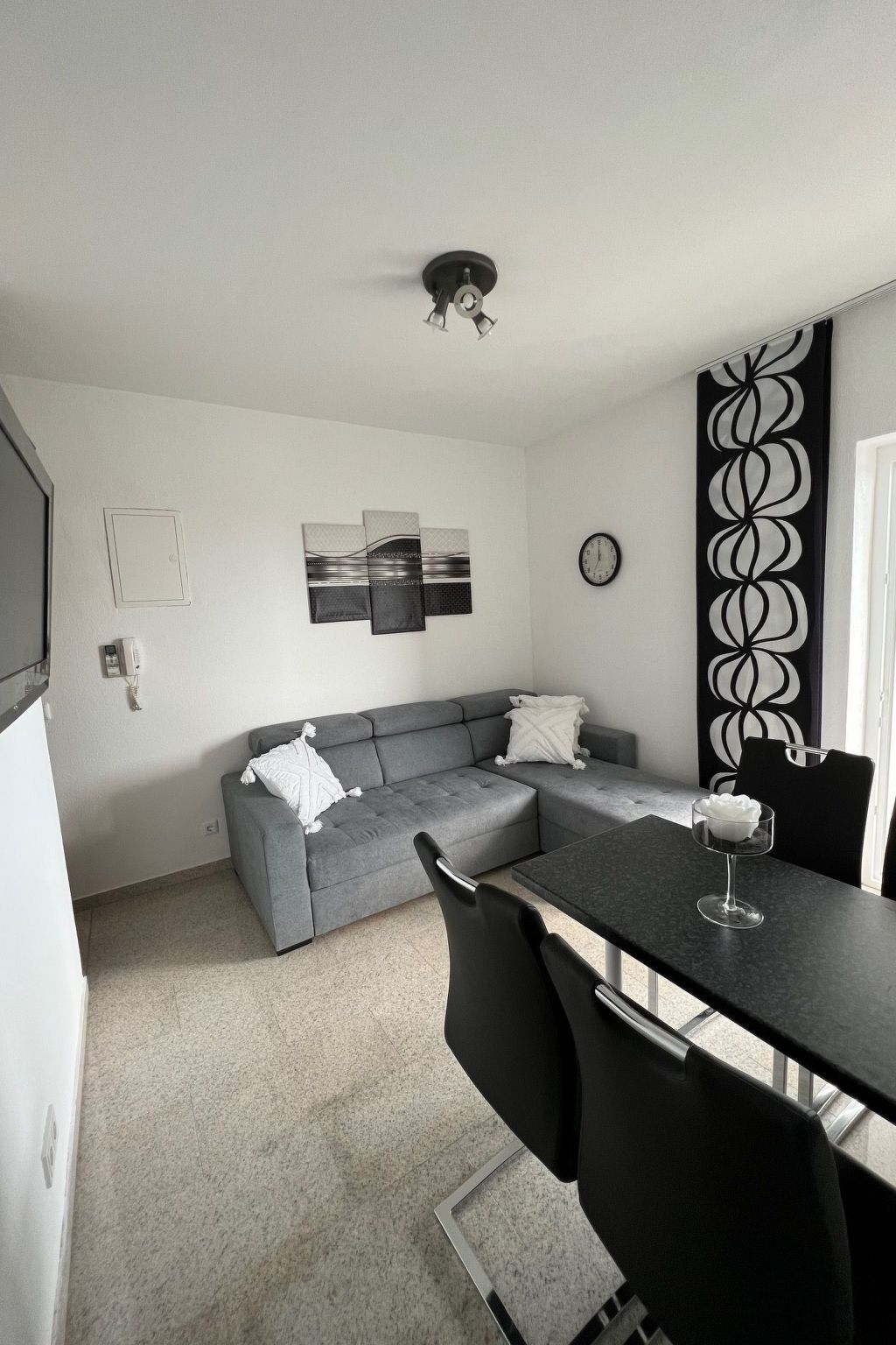 Appartement mit privater Terrasse und Meerblick-Image-tags.info