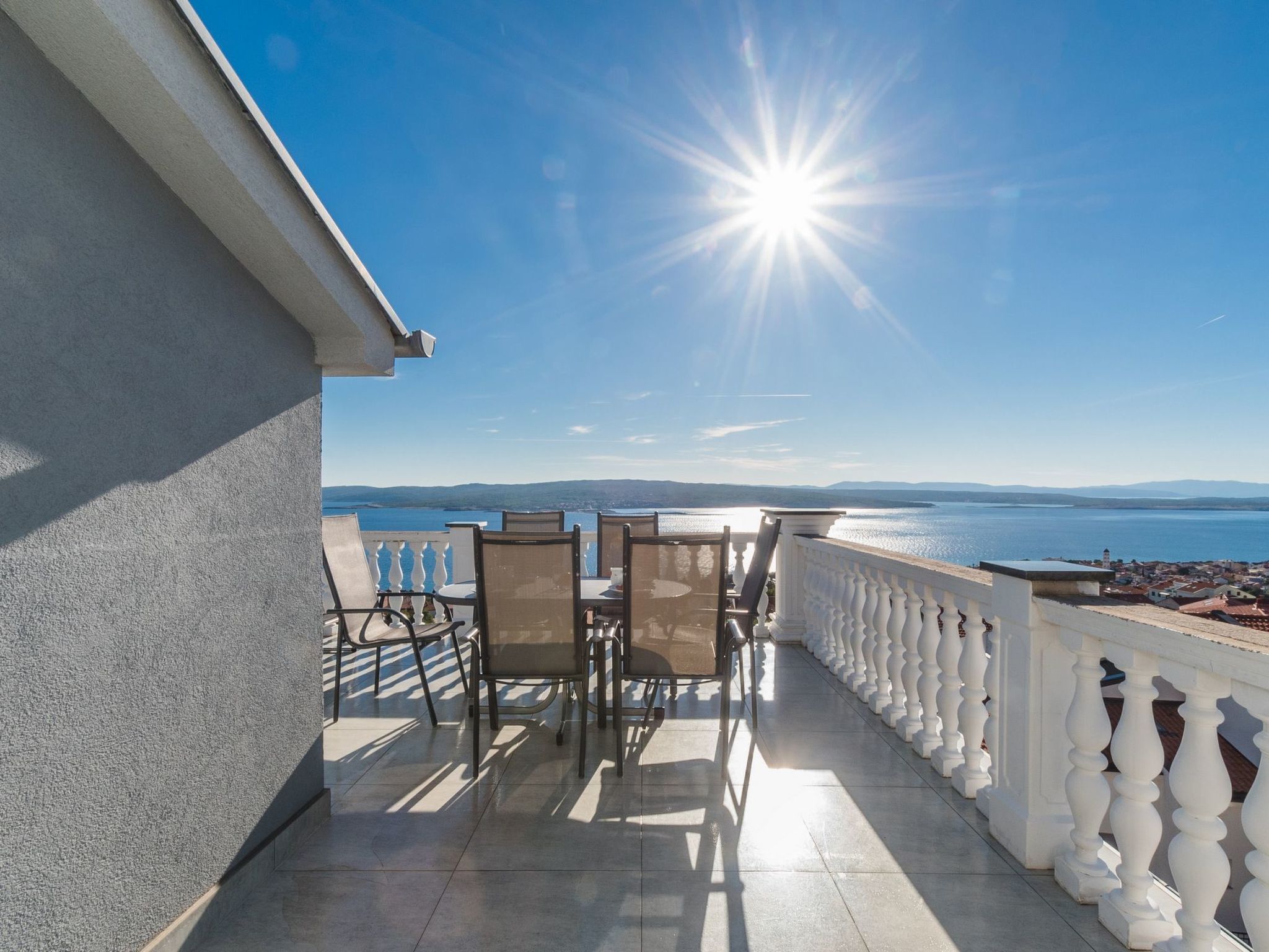 8 im dritten Obergeschoss