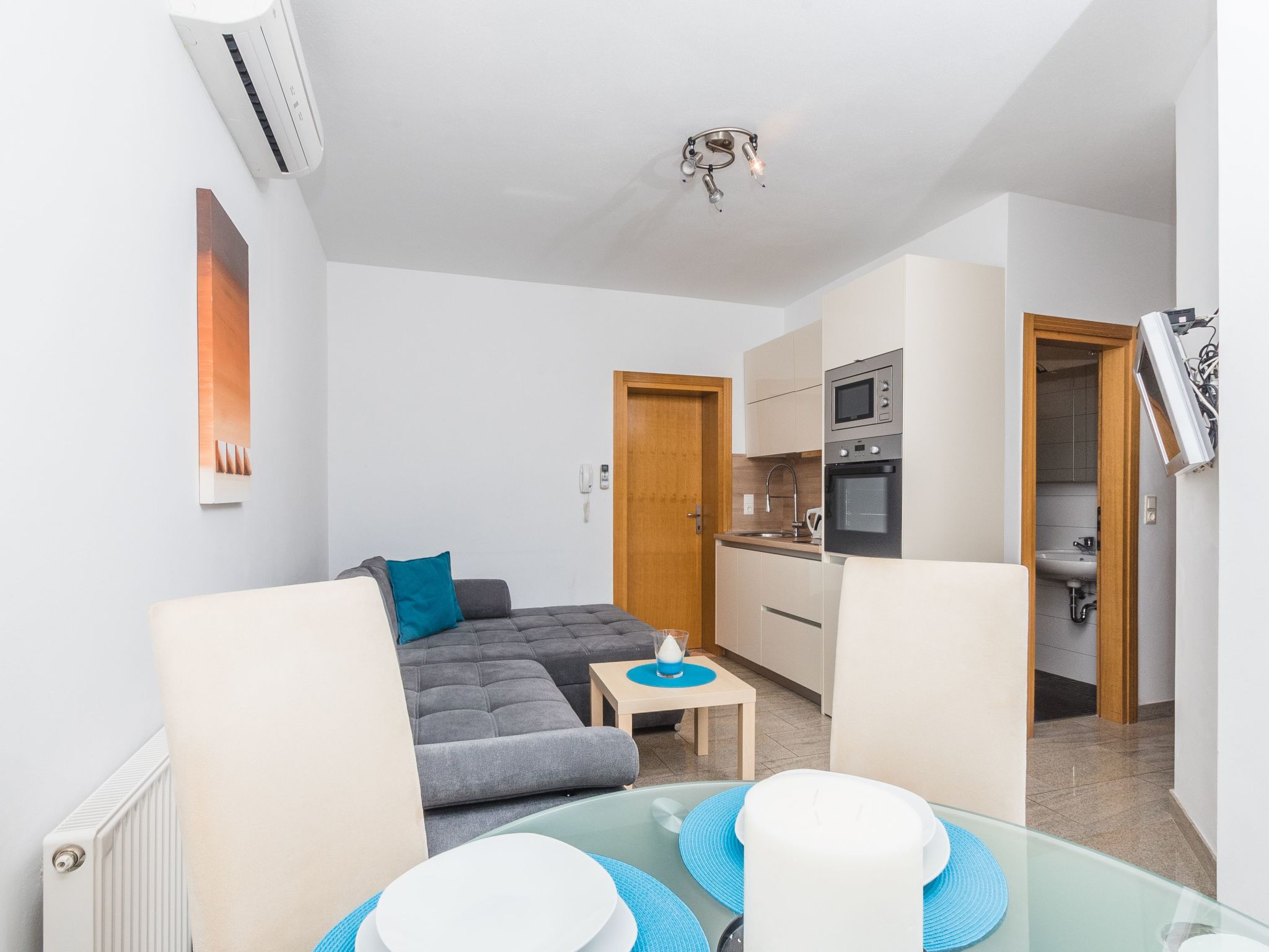 Wohnung mit Meerblick und Pool-Image-tags.info