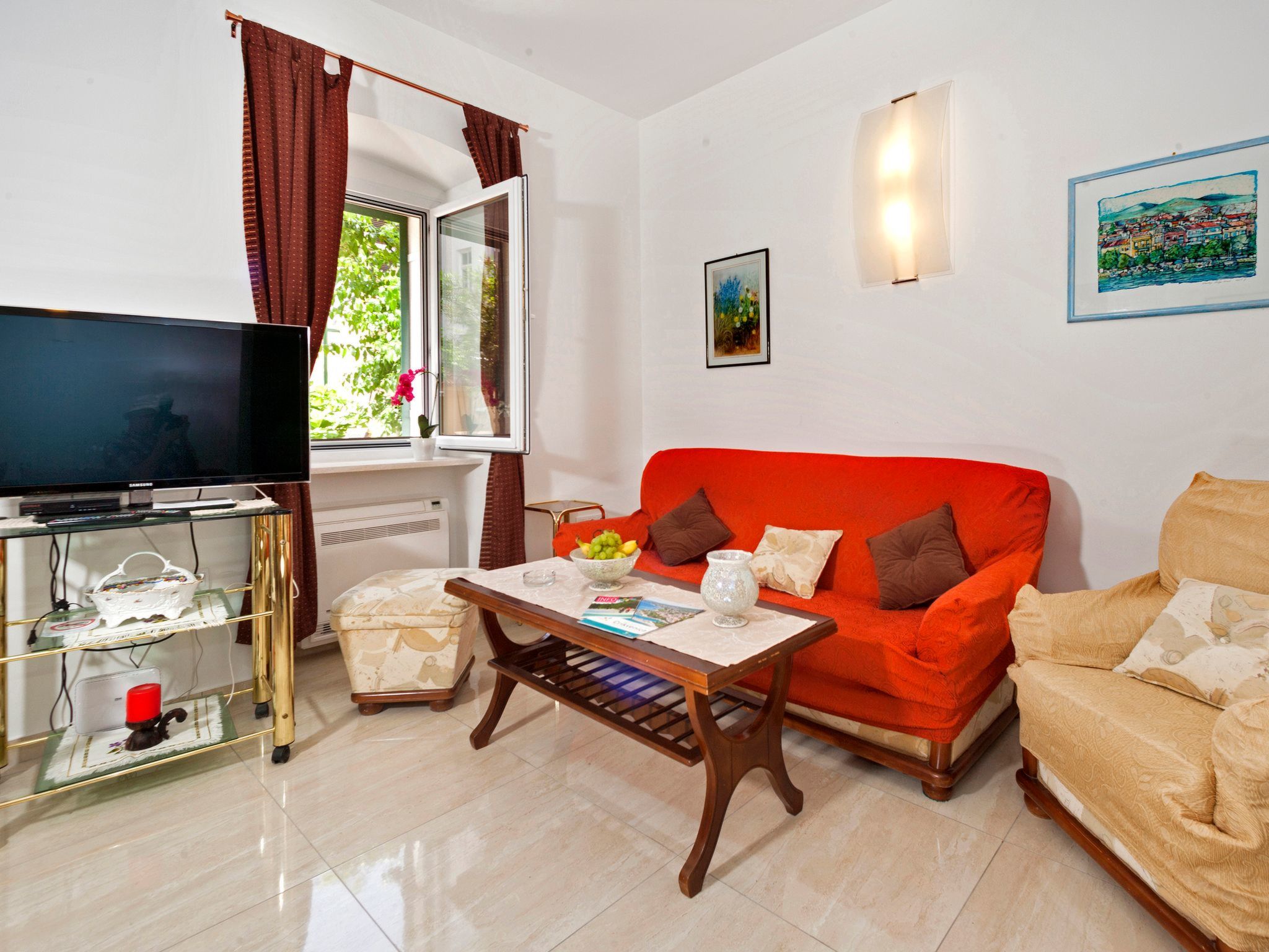 „Kleine Villa Tony“-Drinnen