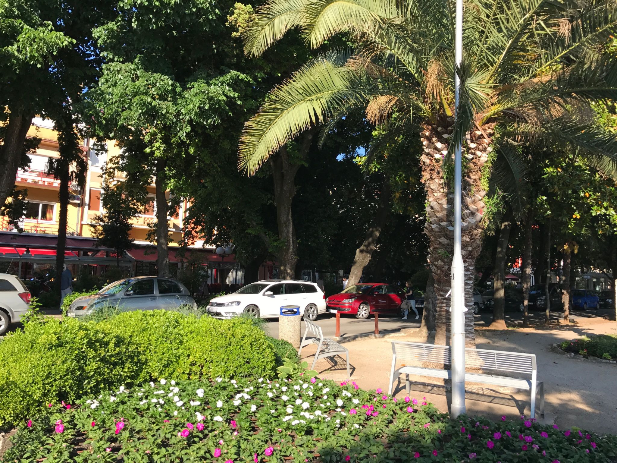 „Kleine Villa Tony“-Image-tags.info