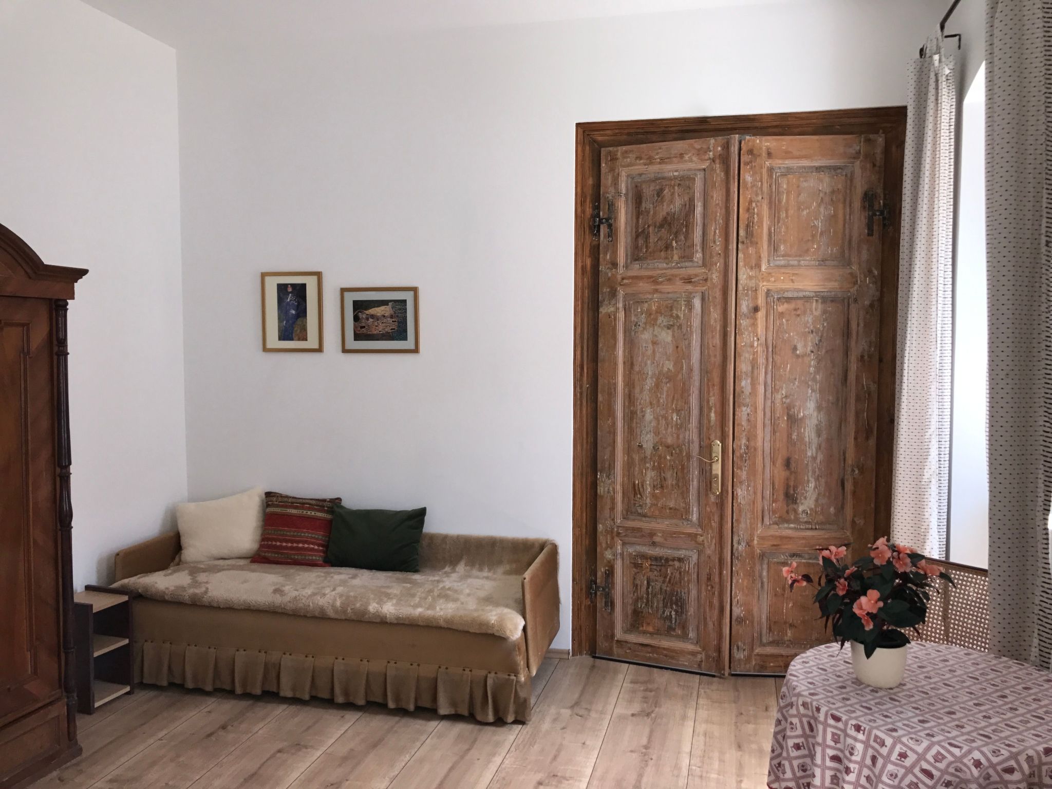 „Kleine Villa Tony“-Drinnen