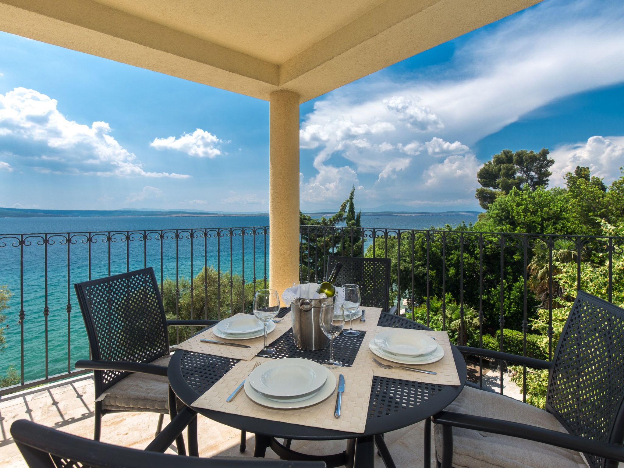 für vier Personen mit Balkon Apartment in Cirkvenica Riviera