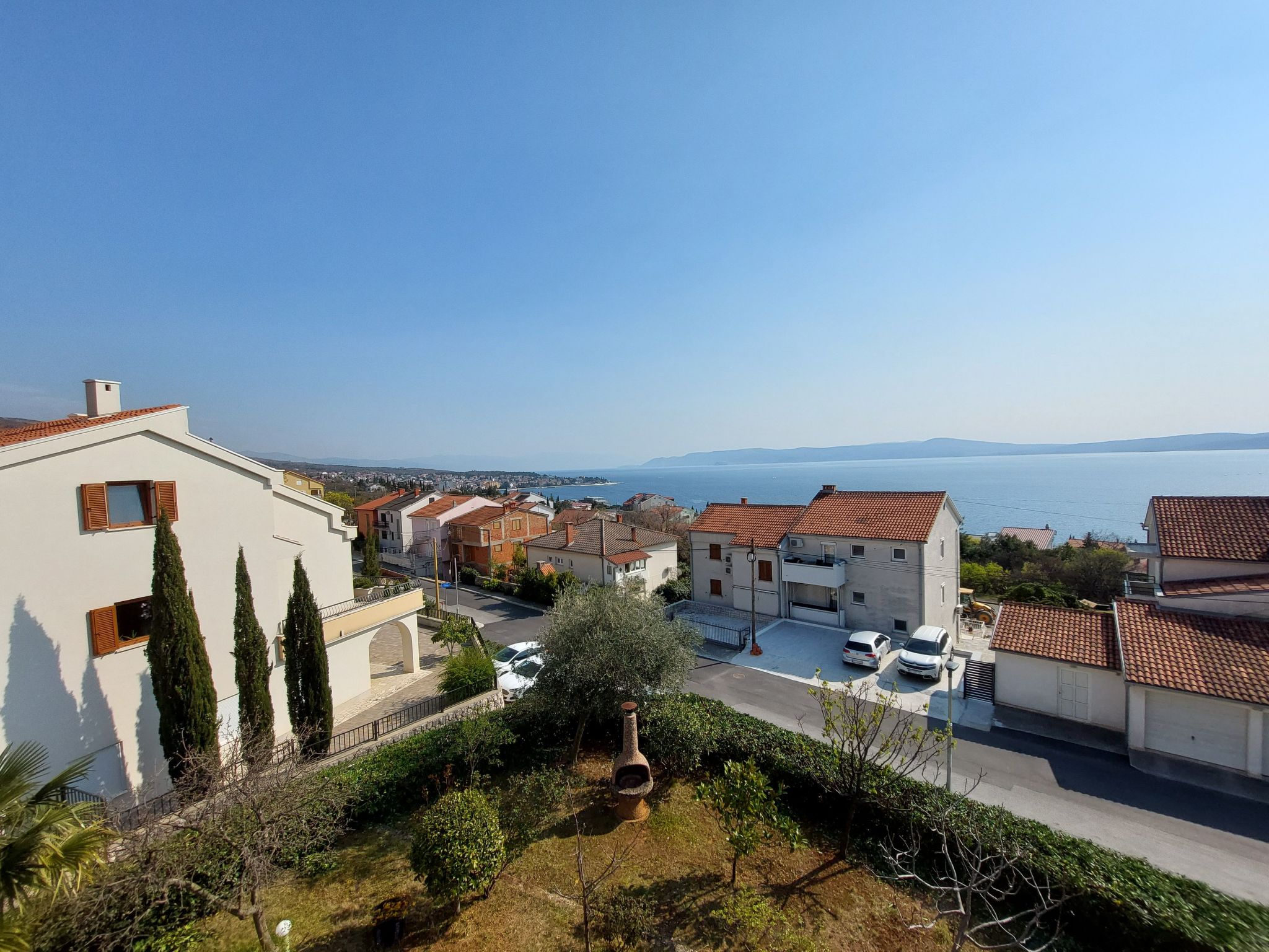 "Belle-Vue" mit Terrasse-Draußen