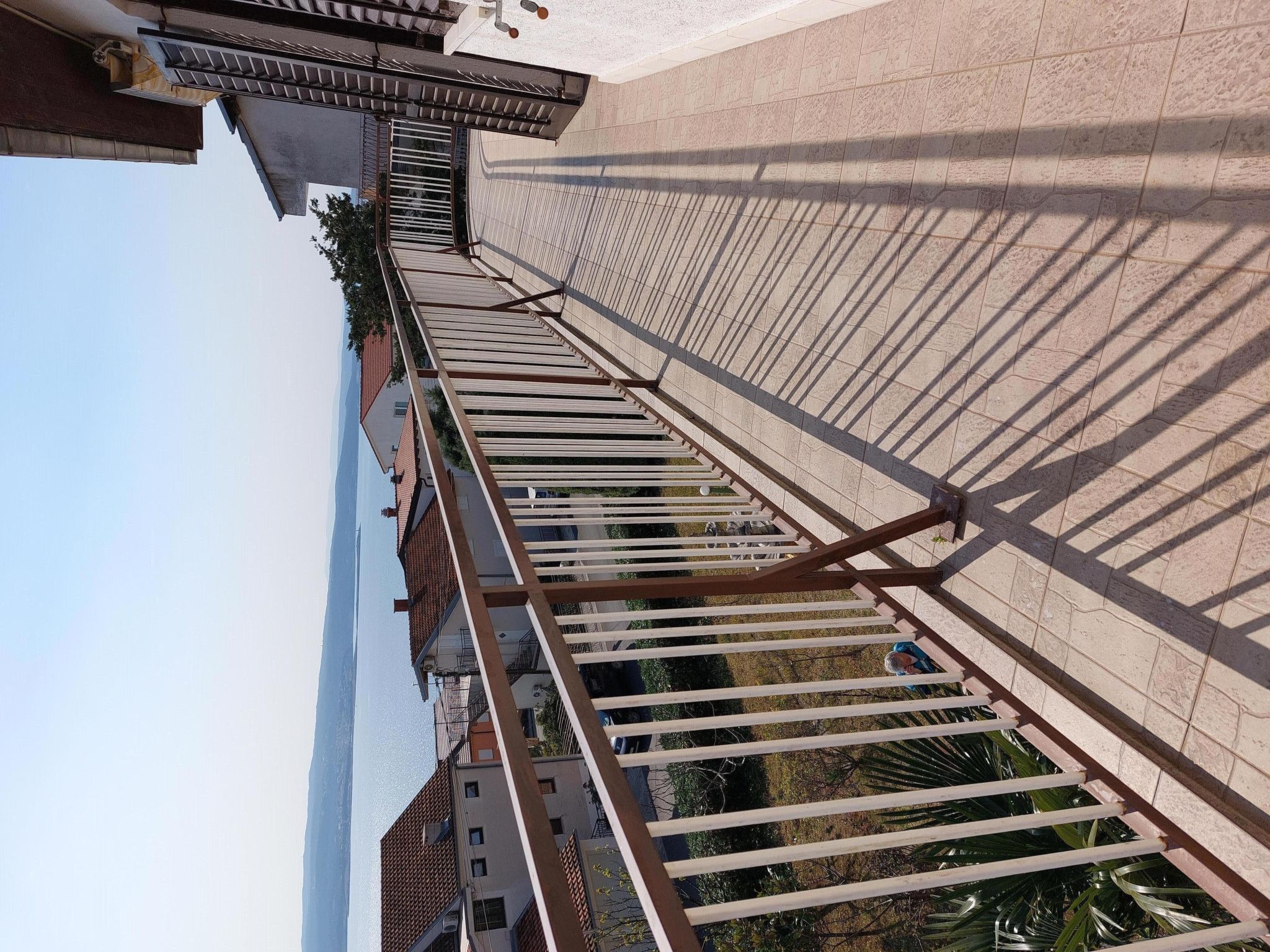 "Belle-Vue" mit Terrasse-Draußen