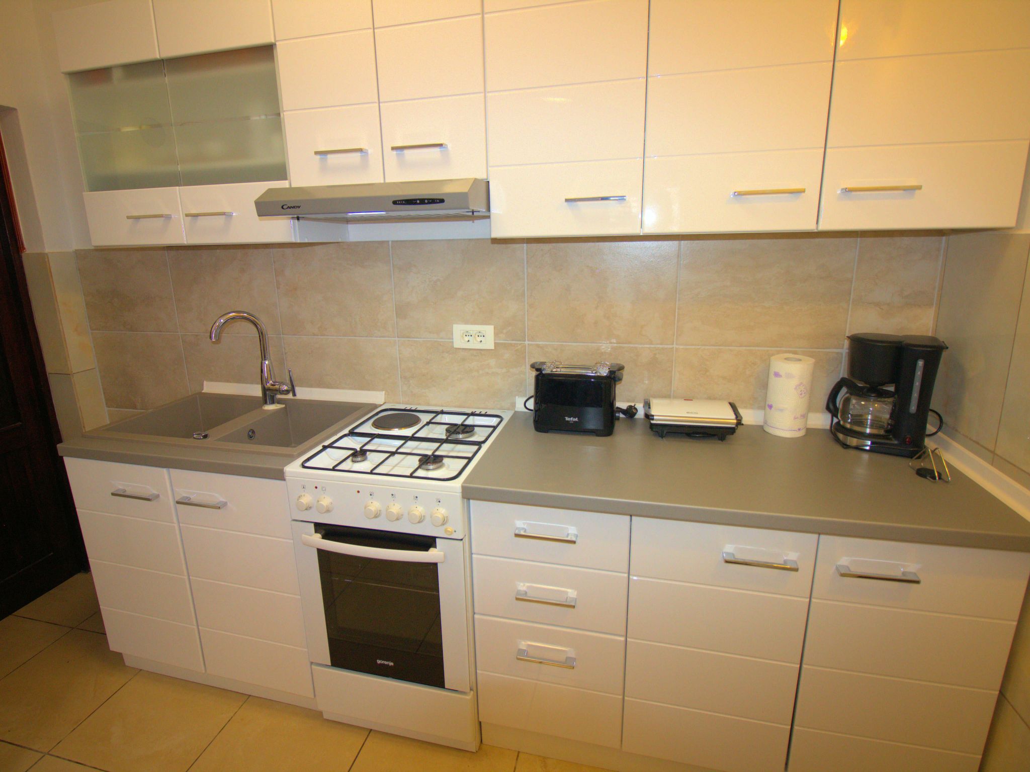 Schöne Wohnung mit Gemeinschaftspool,-Dedans