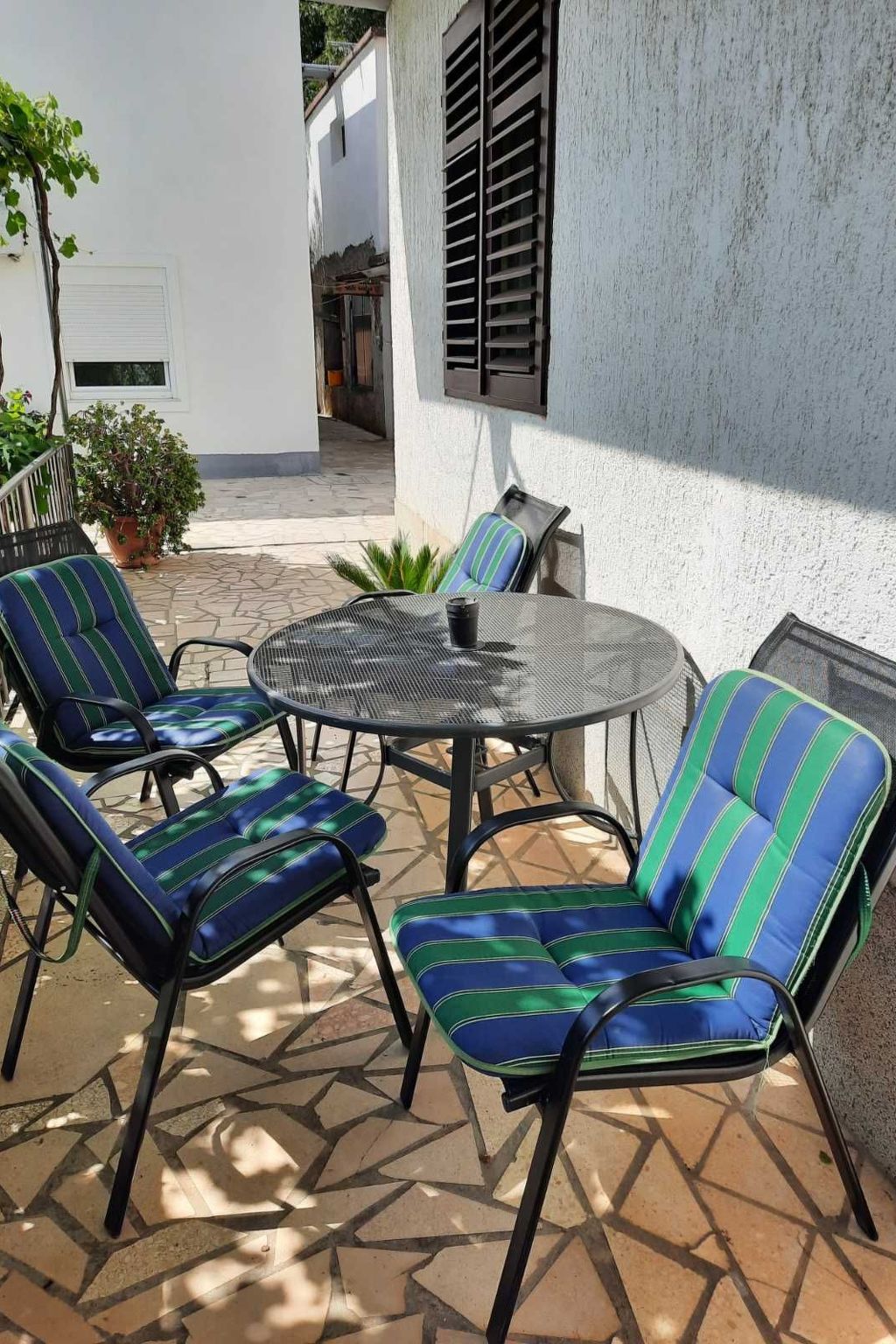 Schöne Wohnung mit Gemeinschaftspool,-Dedans