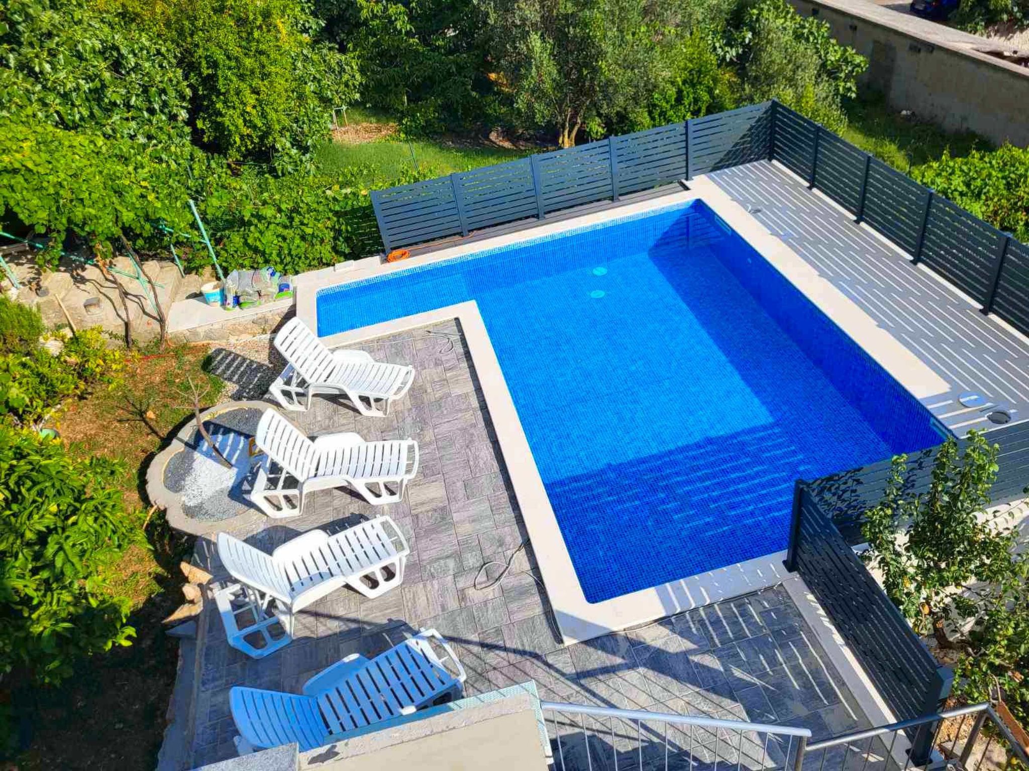 Schöne Wohnung mit Gemeinschaftspool,-Dedans