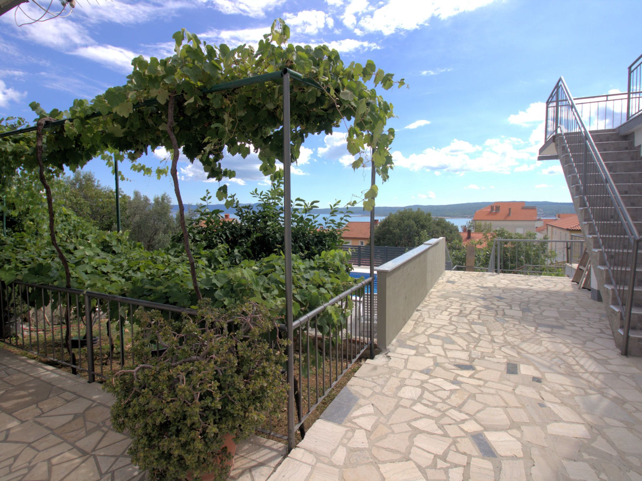 Schöne Wohnung mit Gemeinschaftspool,-Dedans