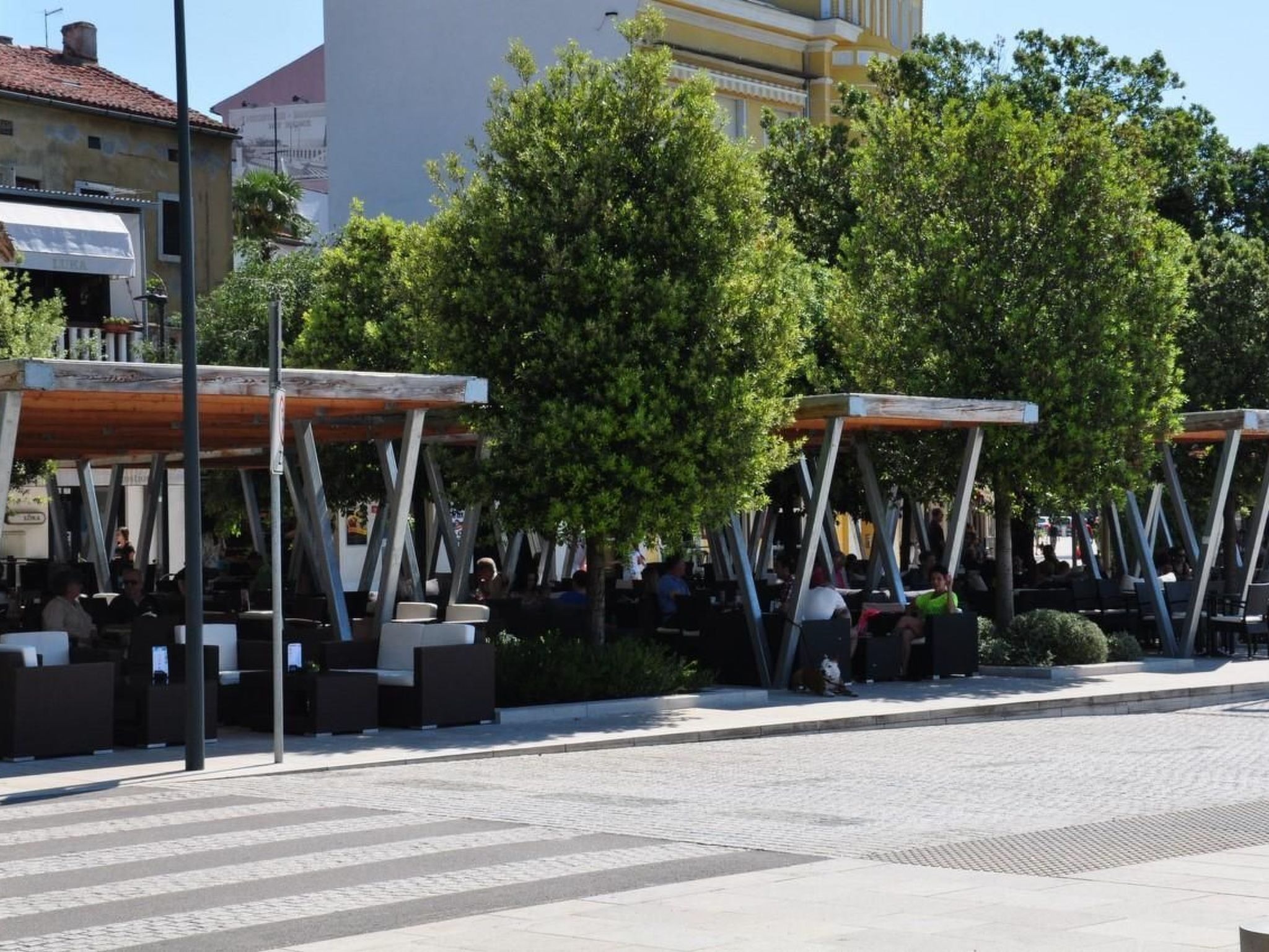 Wohnung mit Balkon und Meerblick-Dedans