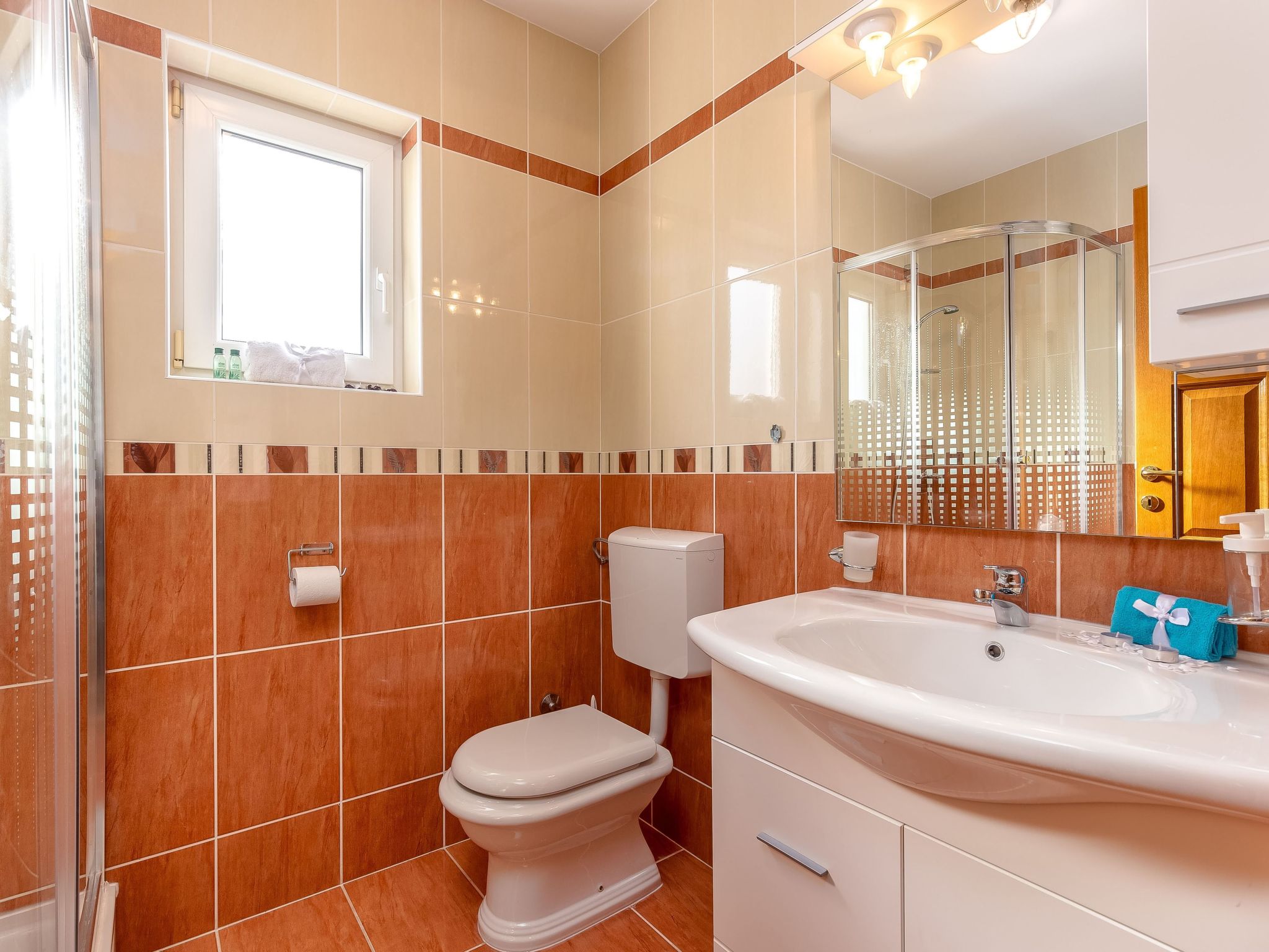 Wohnung mit Balkon und Meerblick-Inside