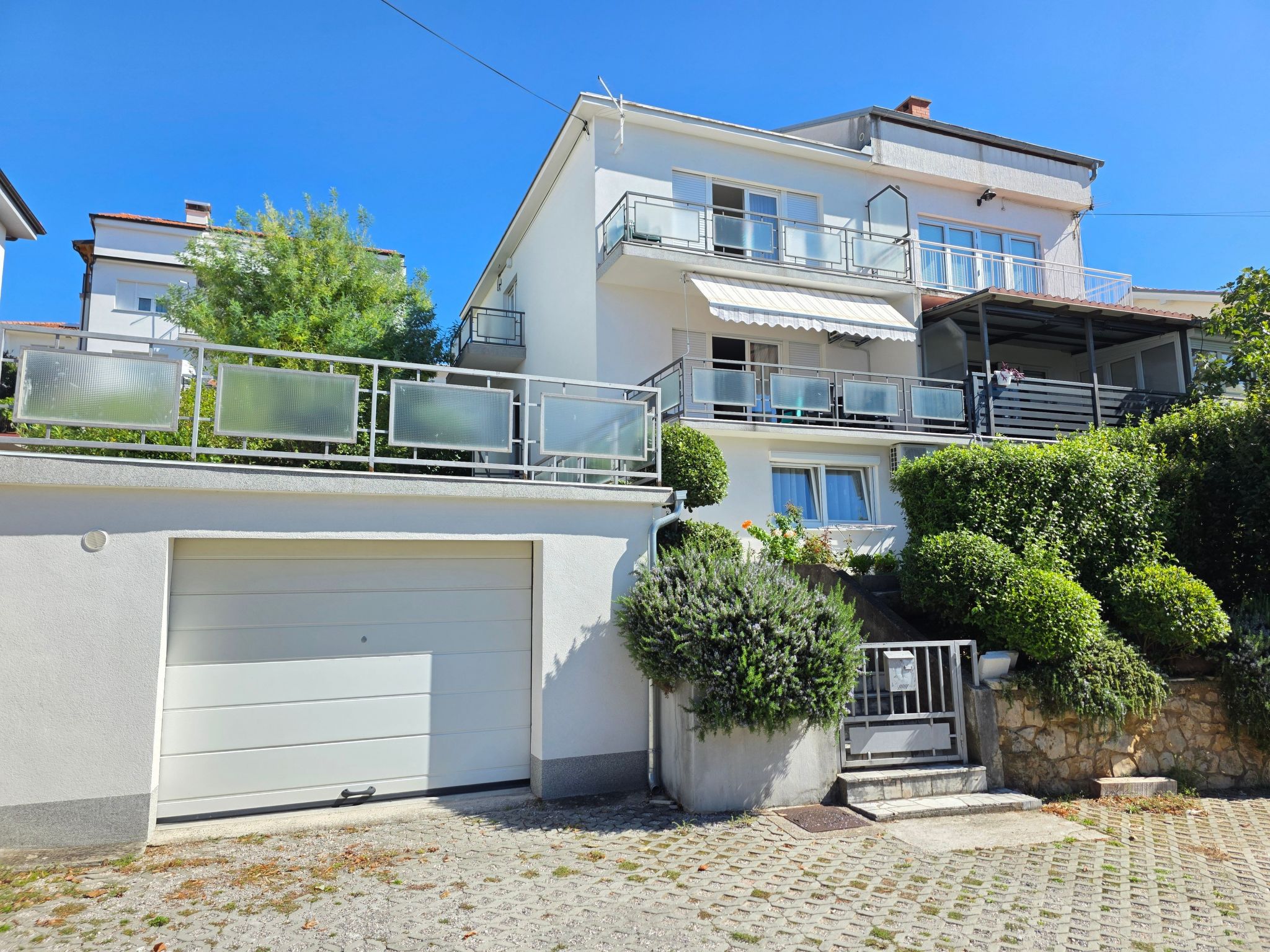 Wohnung in Crikvenica mit Terrasse-Binnen