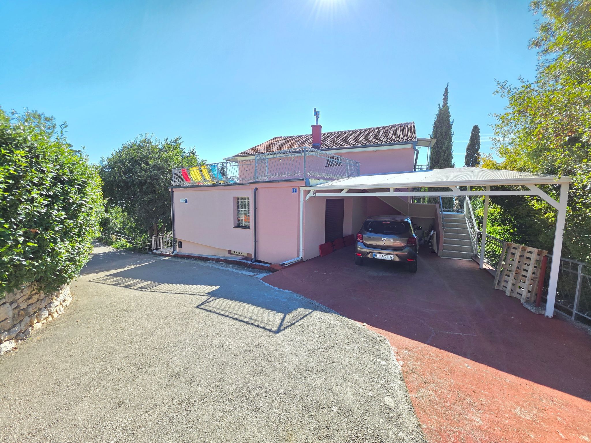 Wohnung mit Terrasse, 150 m vom Sandstrand entfernt-Drinnen