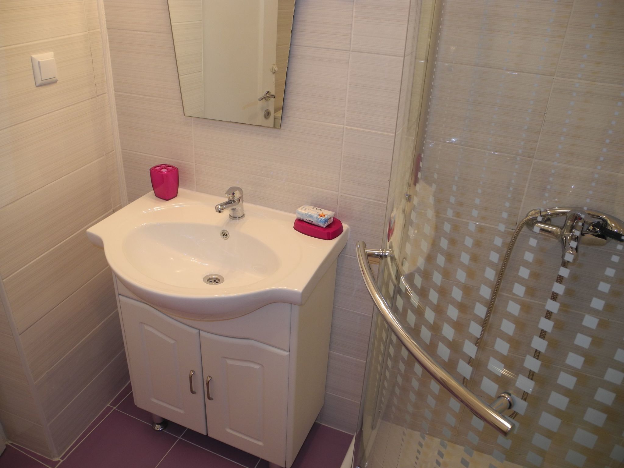 Wohnung für 3 Personen mit Terrasse-Binnen