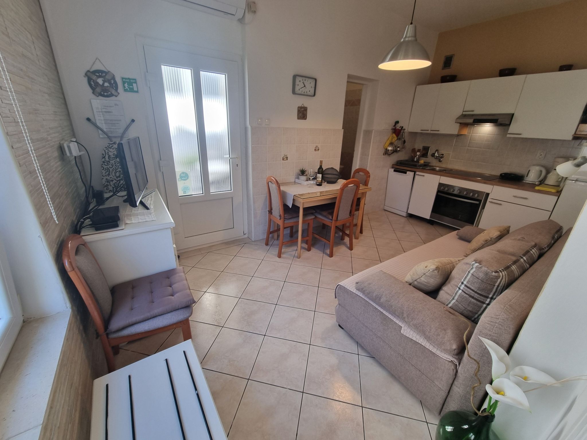 Wohnung in toller Lage, 10m vom Strand entfernt-Binnen