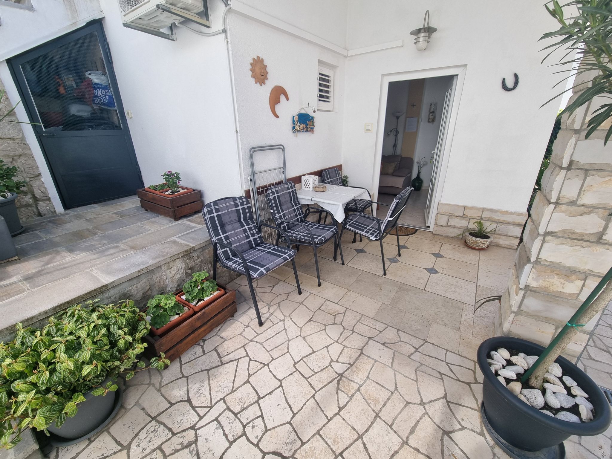 Wohnung in toller Lage, 10m vom Strand entfernt-Binnen