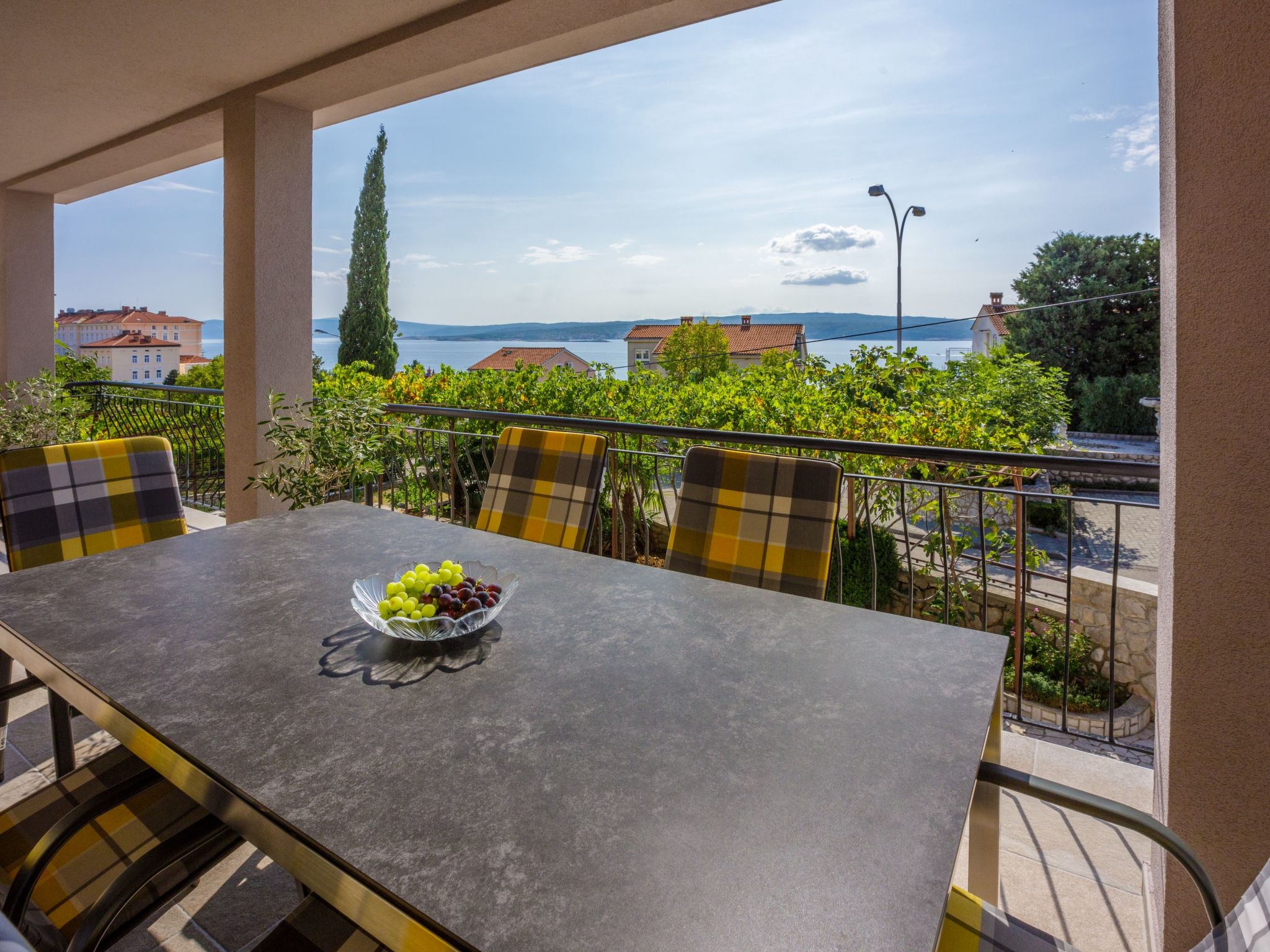 Wohnung im Erdgeschoss mit Terrasse Apartment in Cirkvenica Riviera