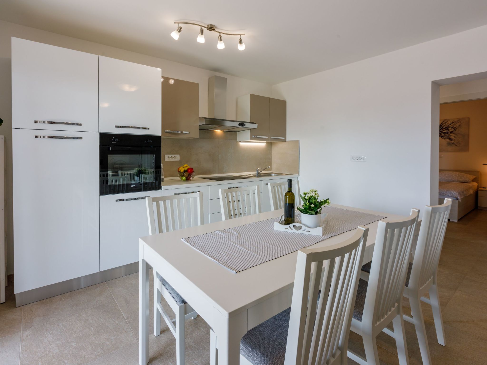 Wohnung im Erdgeschoss mit Terrasse-Drinnen