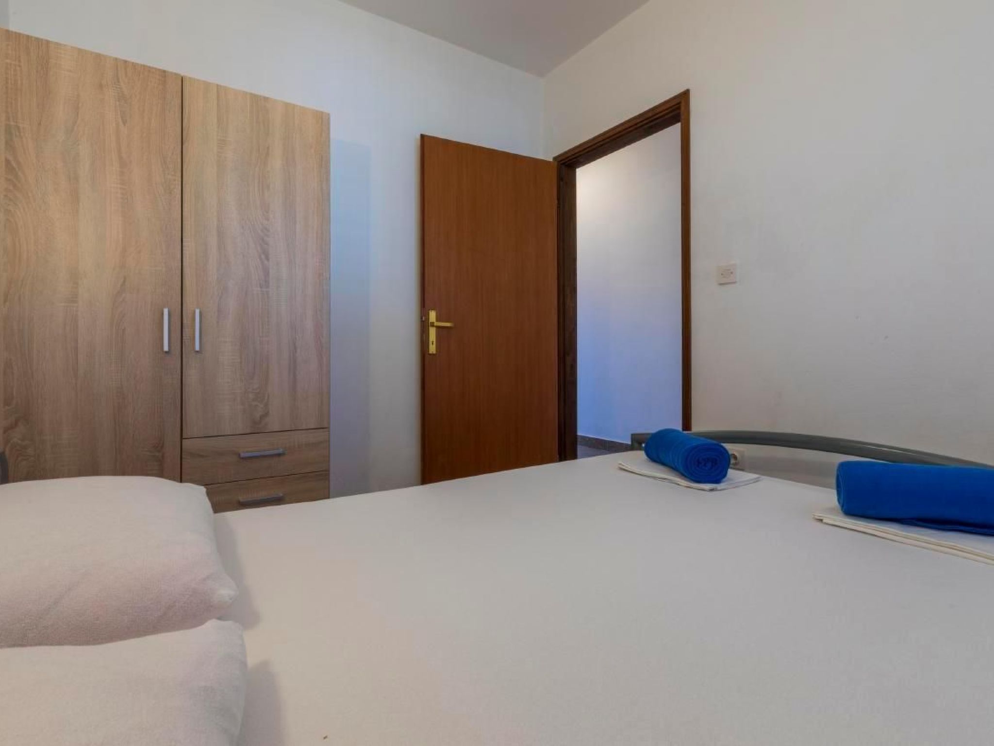 Appartement in Crikvenica mit Möbliertem Balkon-Drinnen