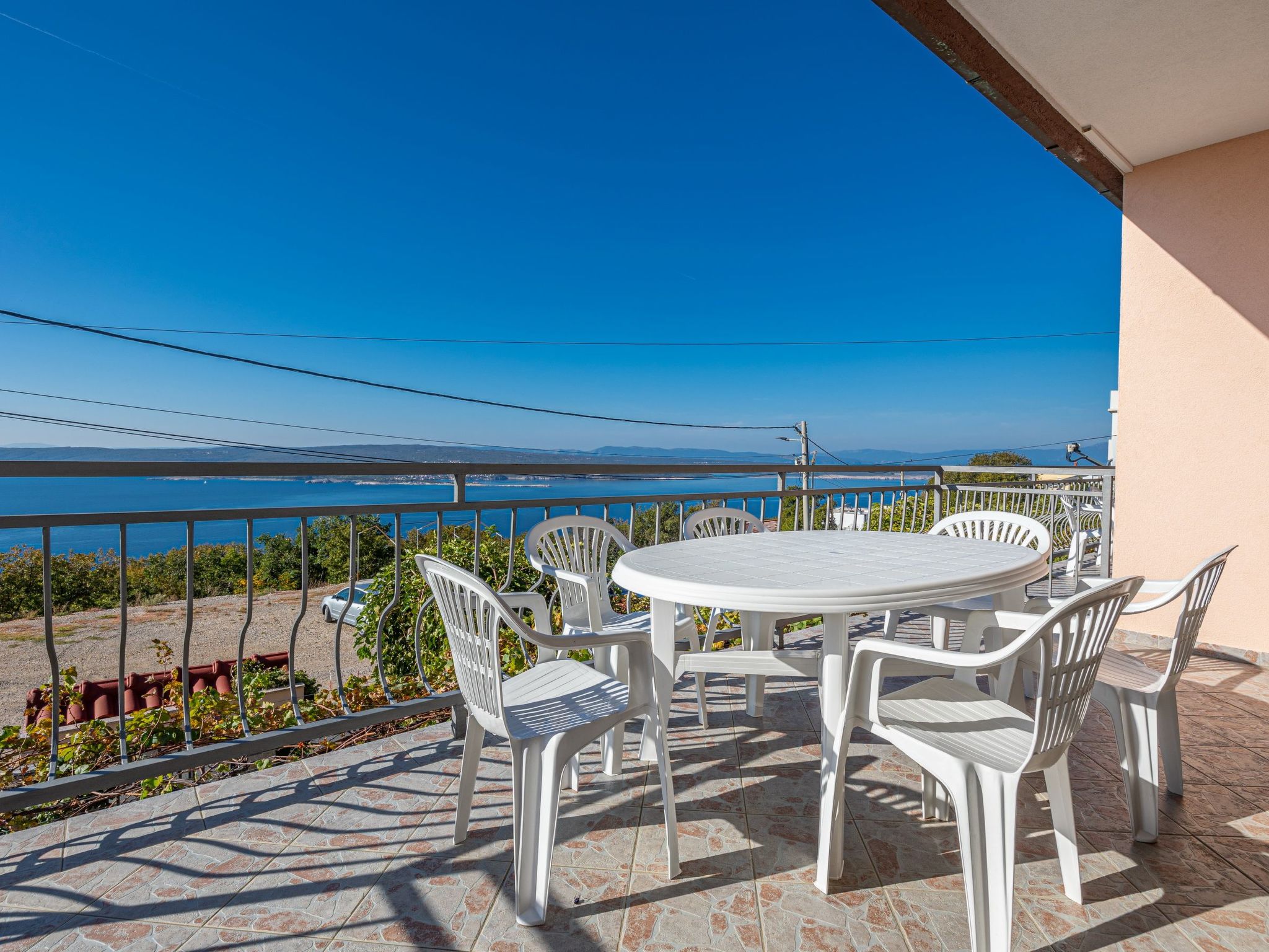 Appartement in Crikvenica mit Großem Garten