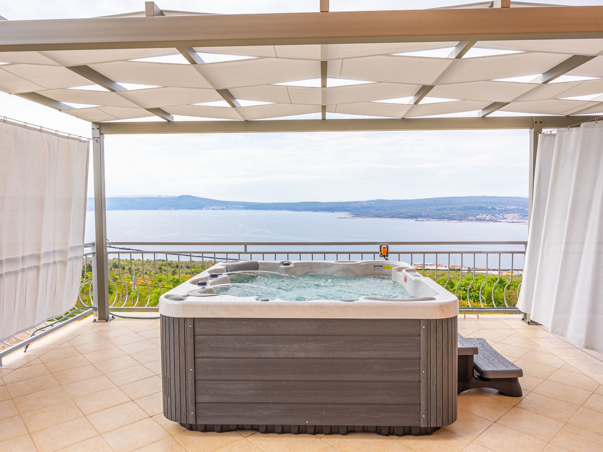 Appartement in Crikvenica mit Großem Garten-Image-tags.info