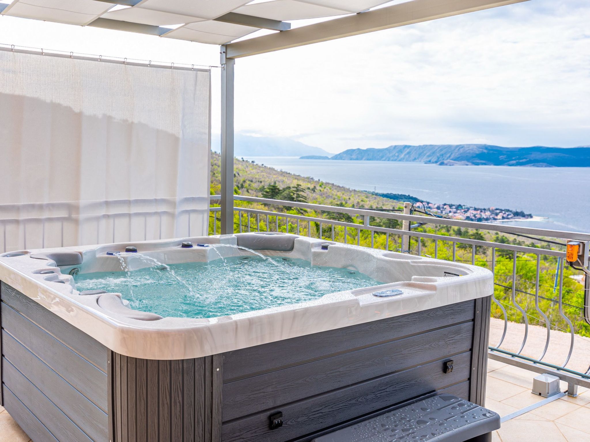 Appartement in Crikvenica mit Großem Garten-Image-tags.info