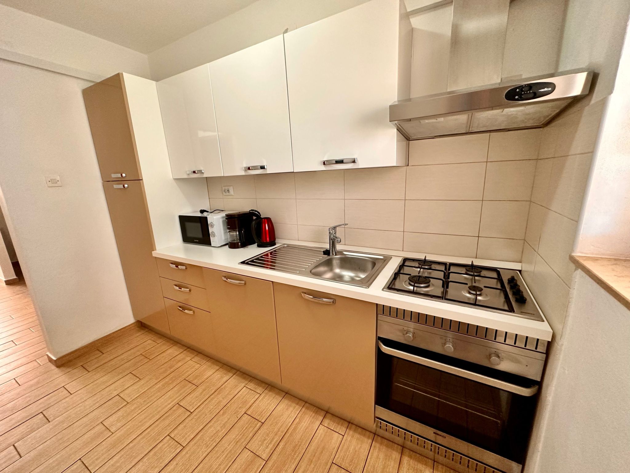 Jaka-Image-tags.info