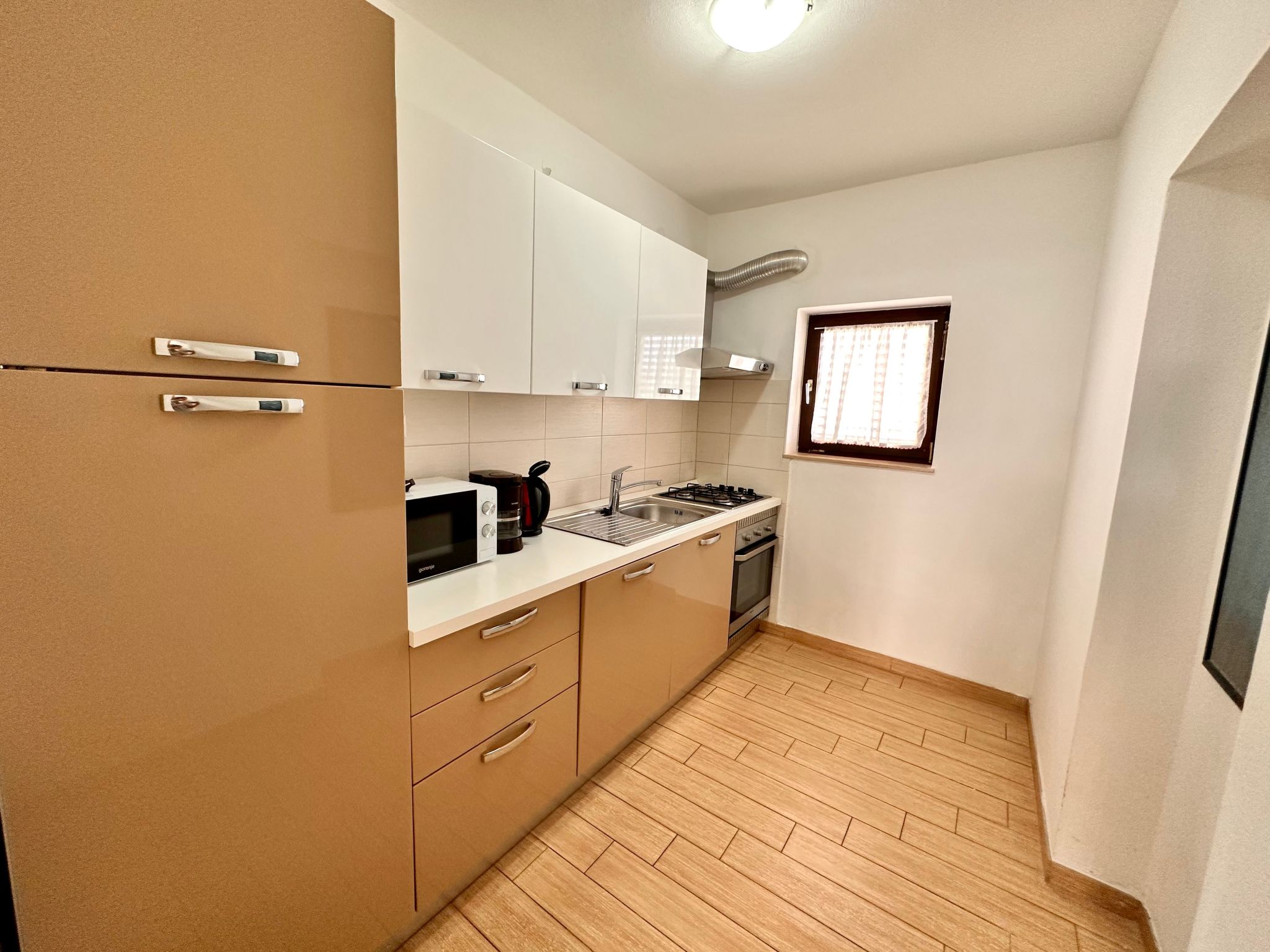 Jaka-Image-tags.info