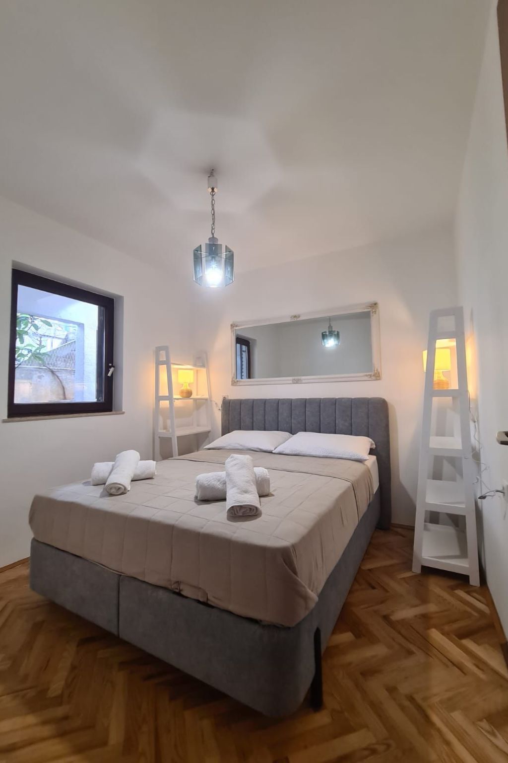 Jaka-Image-tags.info