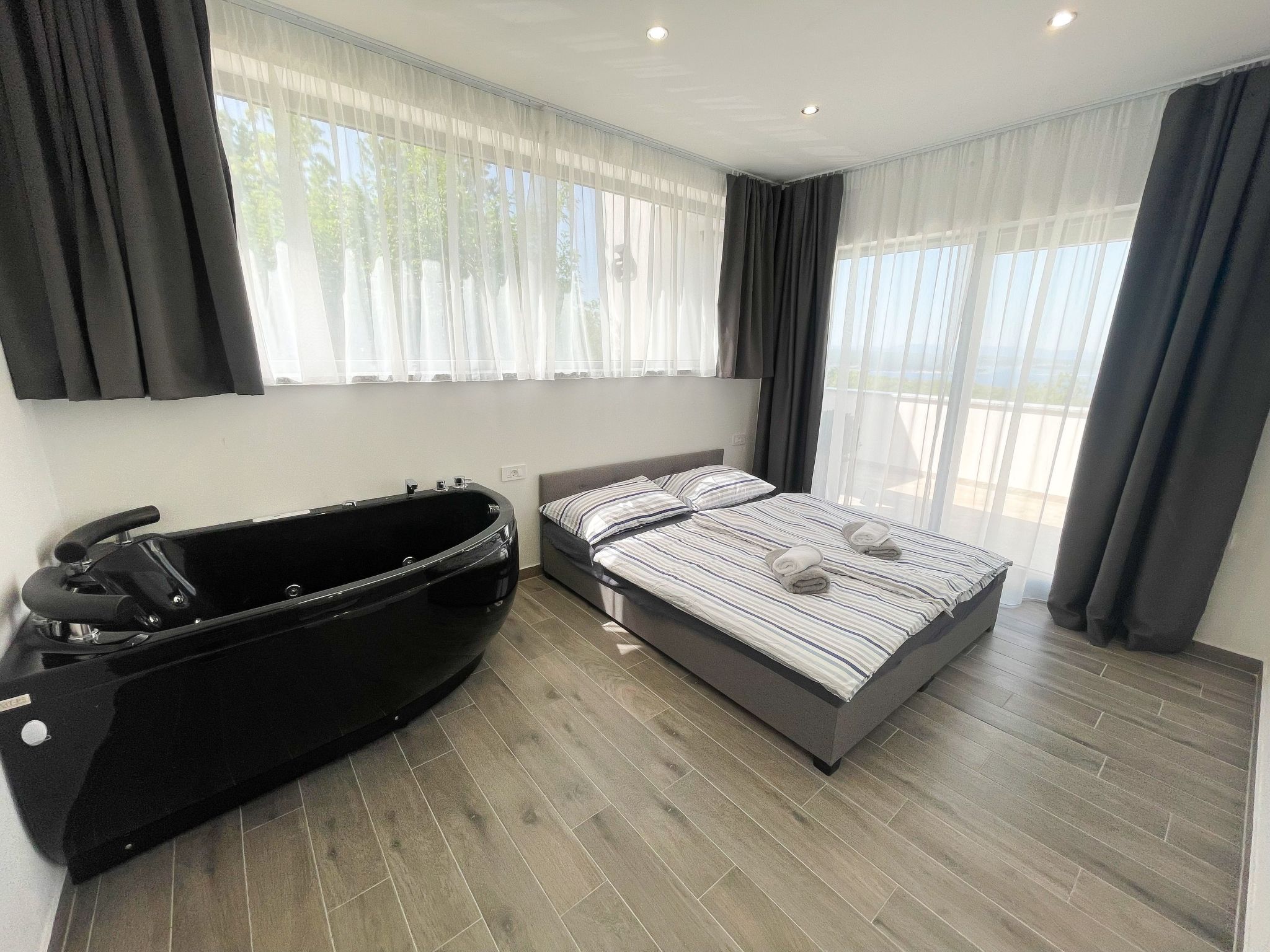 In Crikvenica mit Grill, Terrasse und Garten-Inside