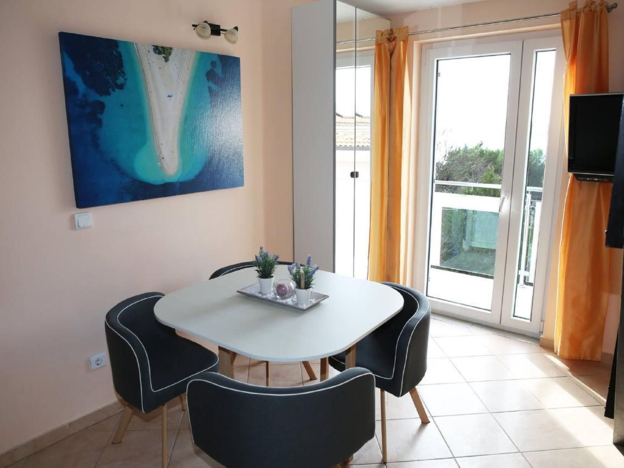 Studio-Appartement mit Blick auf das Wasser