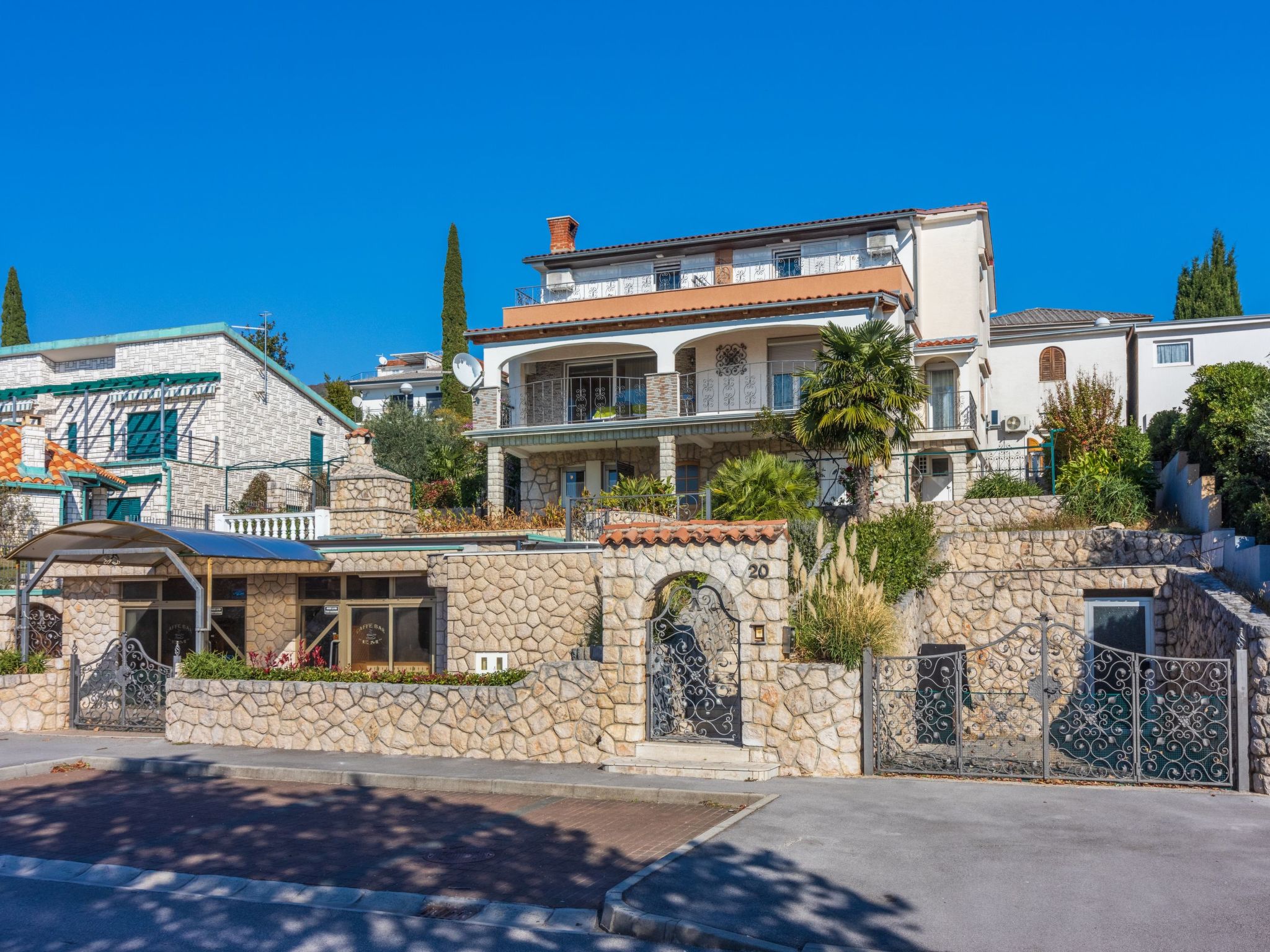 Wohnung in Crikvenica, nahe Sandstrand-Inside
