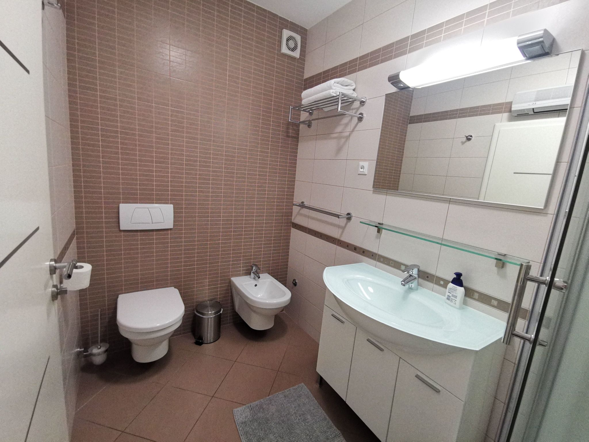 Wohnung 50m vom Strand entfernt, für 5 Personen-Binnen