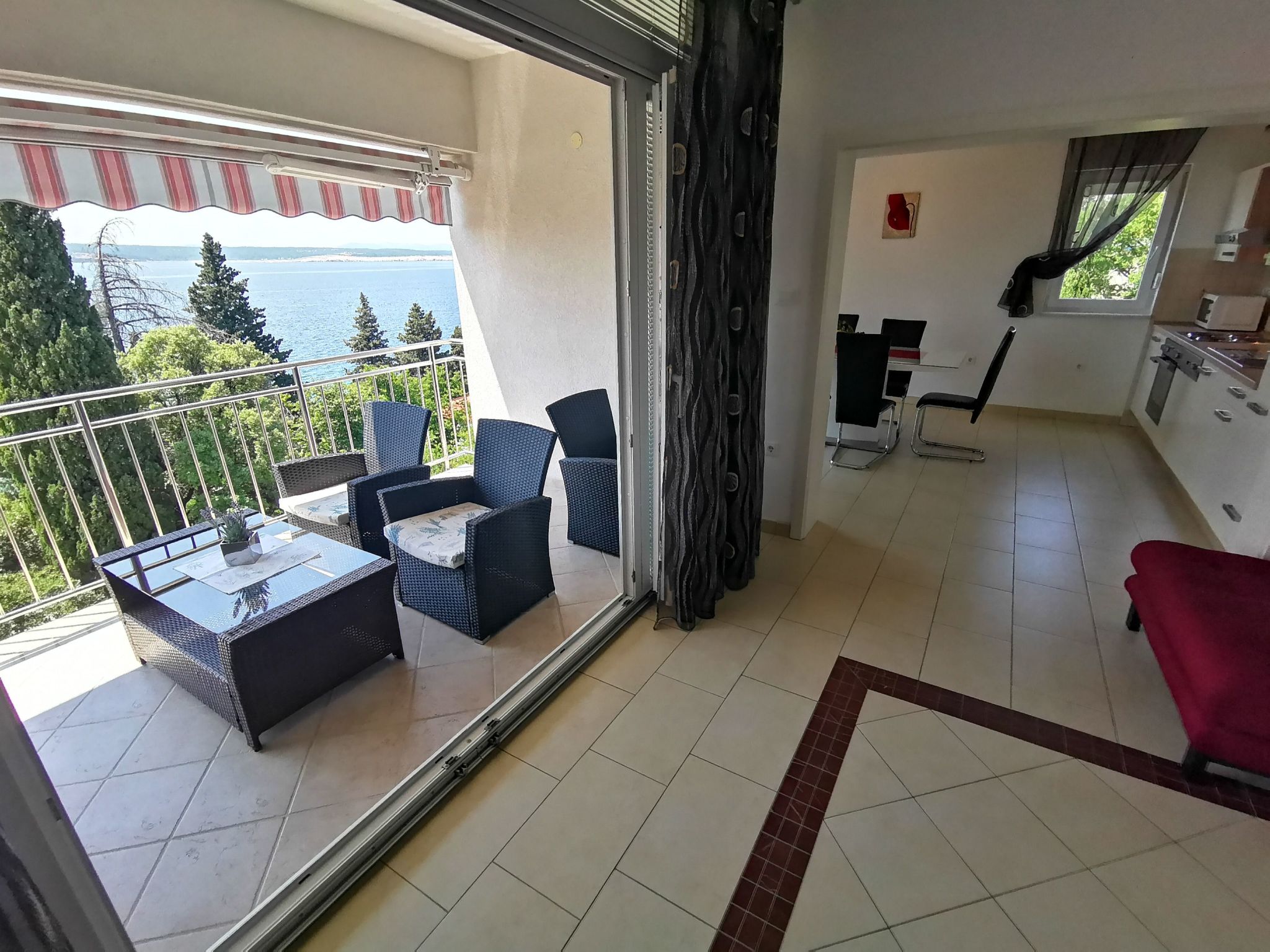 Wohnung mit Meerblick, 50m vom Strand entfernt-Binnen