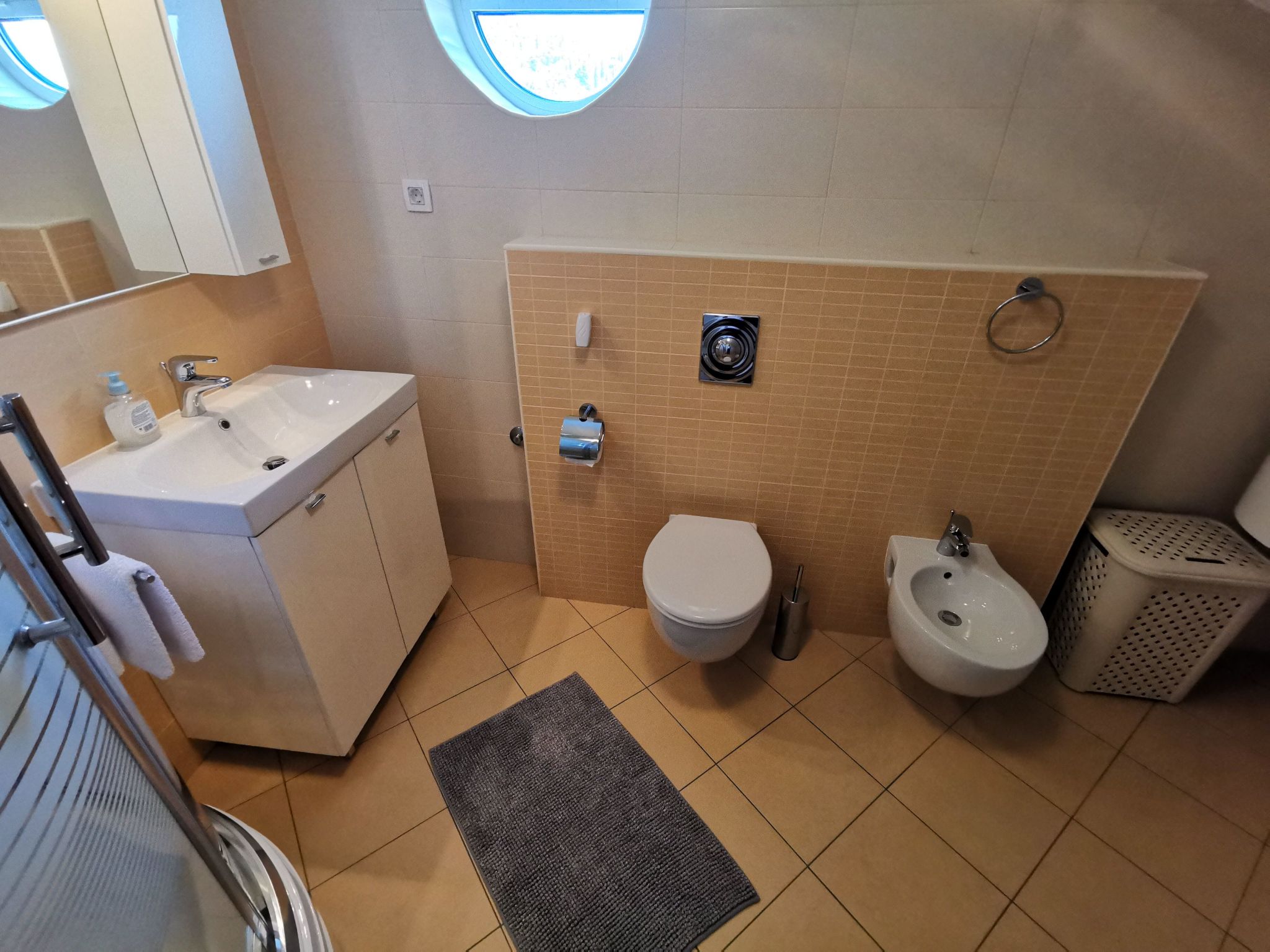 Wohnung mit Meerblick, 50m vom Strand entfernt-Binnen