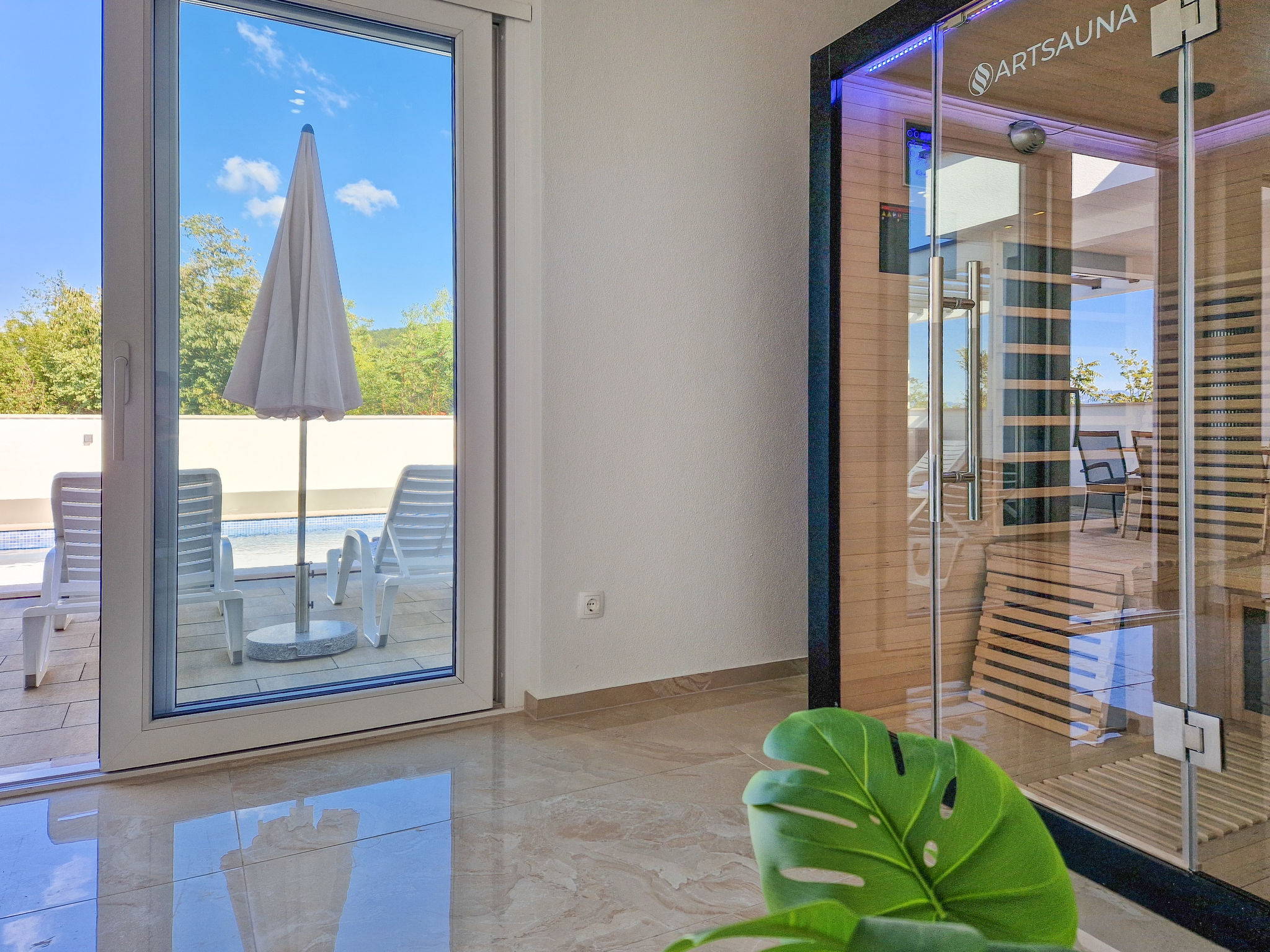 Villa Lea-Inside