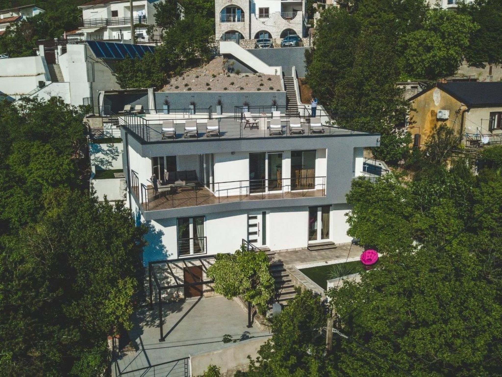 Für 7 Personen und 1 Kind-Binnen