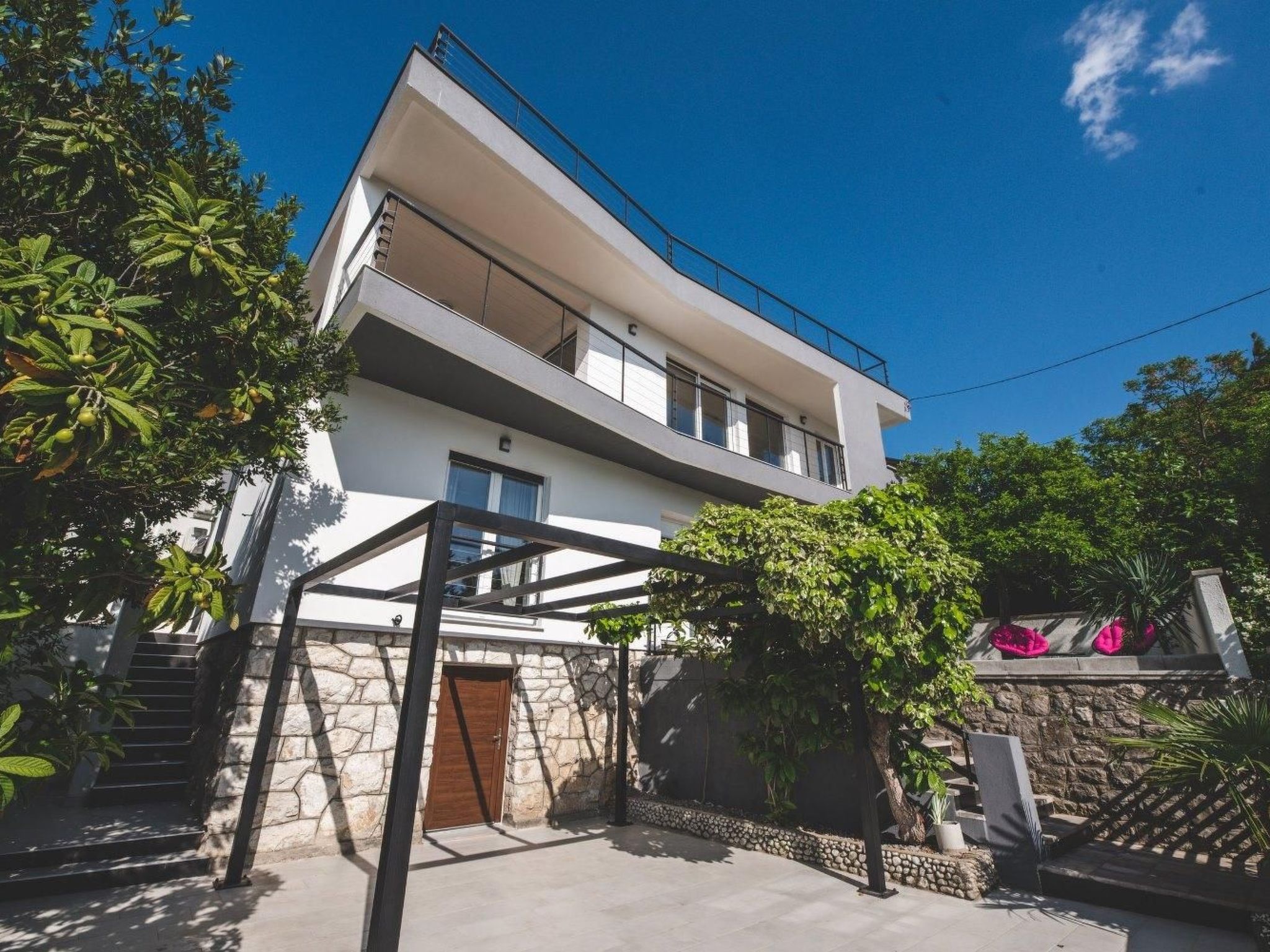 Für 7 Personen und 1 Kind-Binnen