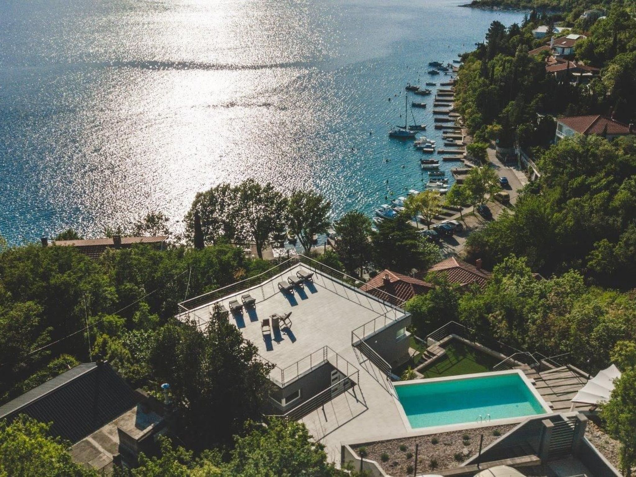 Für 7 Personen und 1 Kind-Binnen