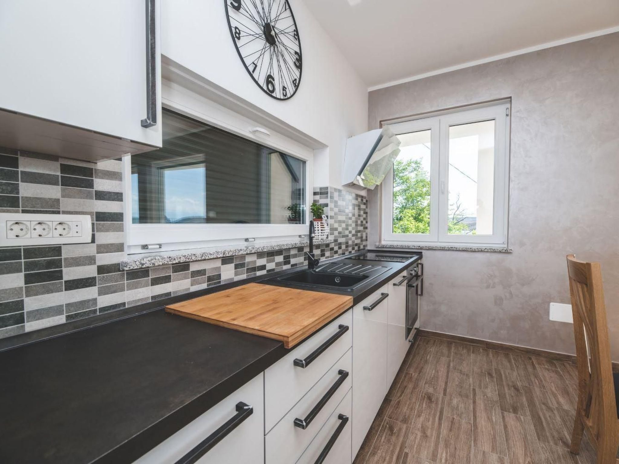 Für 7 Personen und 1 Kind-Binnen