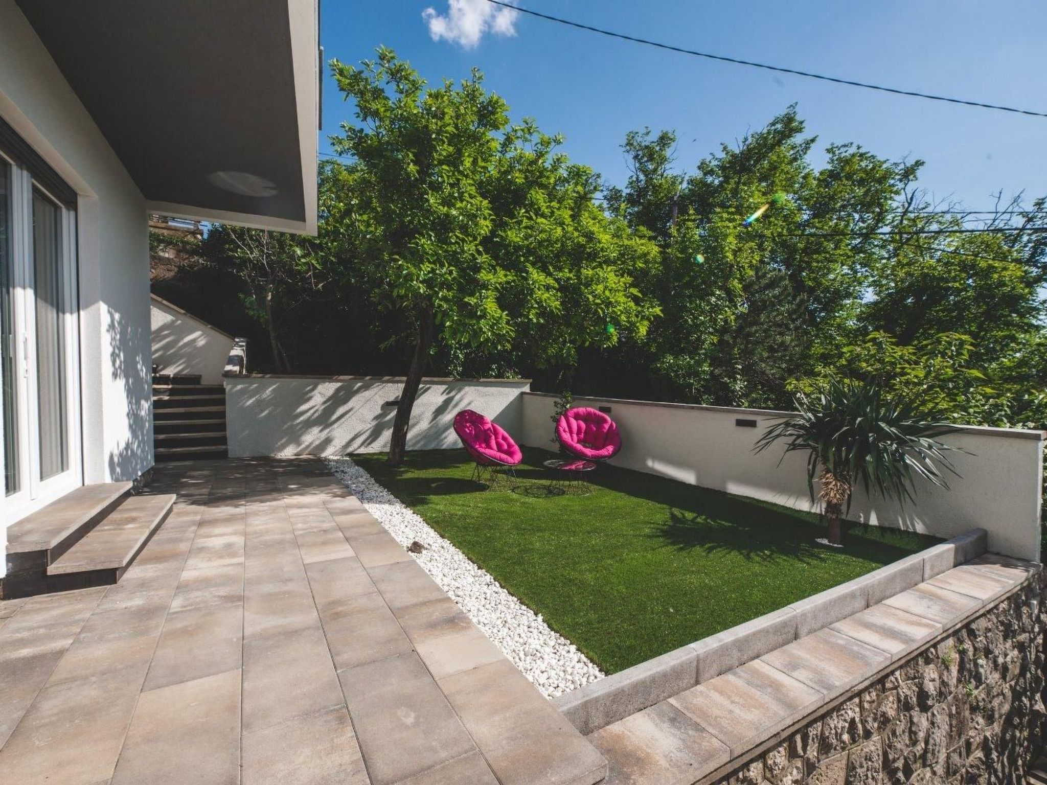 Für 7 Personen und 1 Kind-Dedans